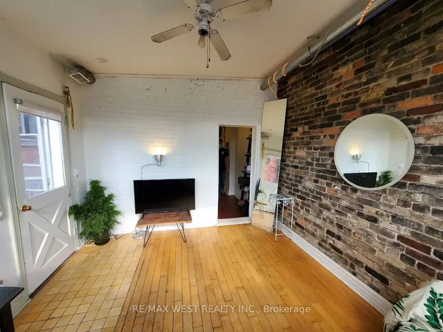 Additional property image - 112 Crawford St