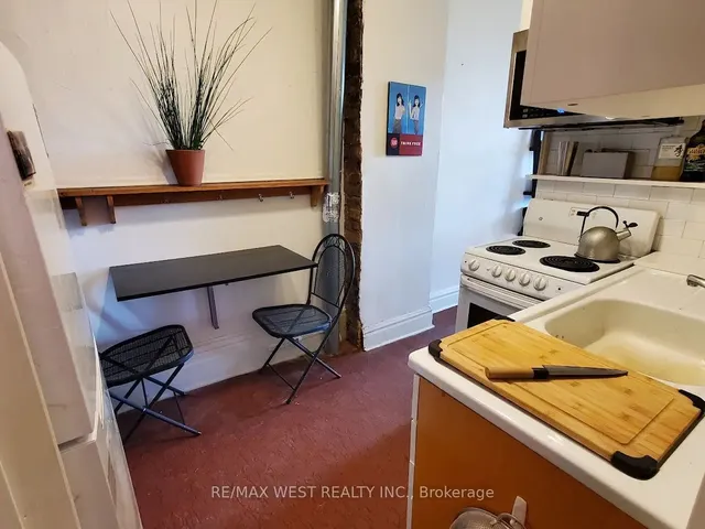 Additional property image - 112 Crawford St