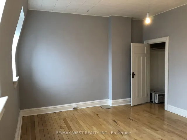 Additional property image - 112 Crawford St