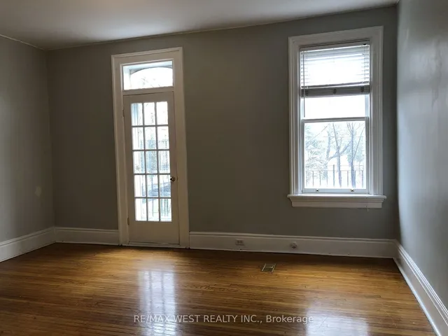 Additional property image - 112 Crawford St