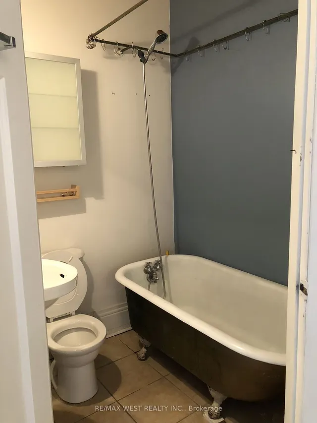Additional property image - 112 Crawford St