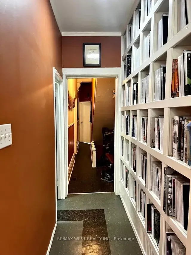 Additional property image - 112 Crawford St