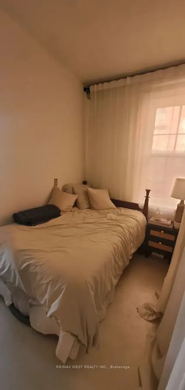 Additional property image - 112 Crawford St
