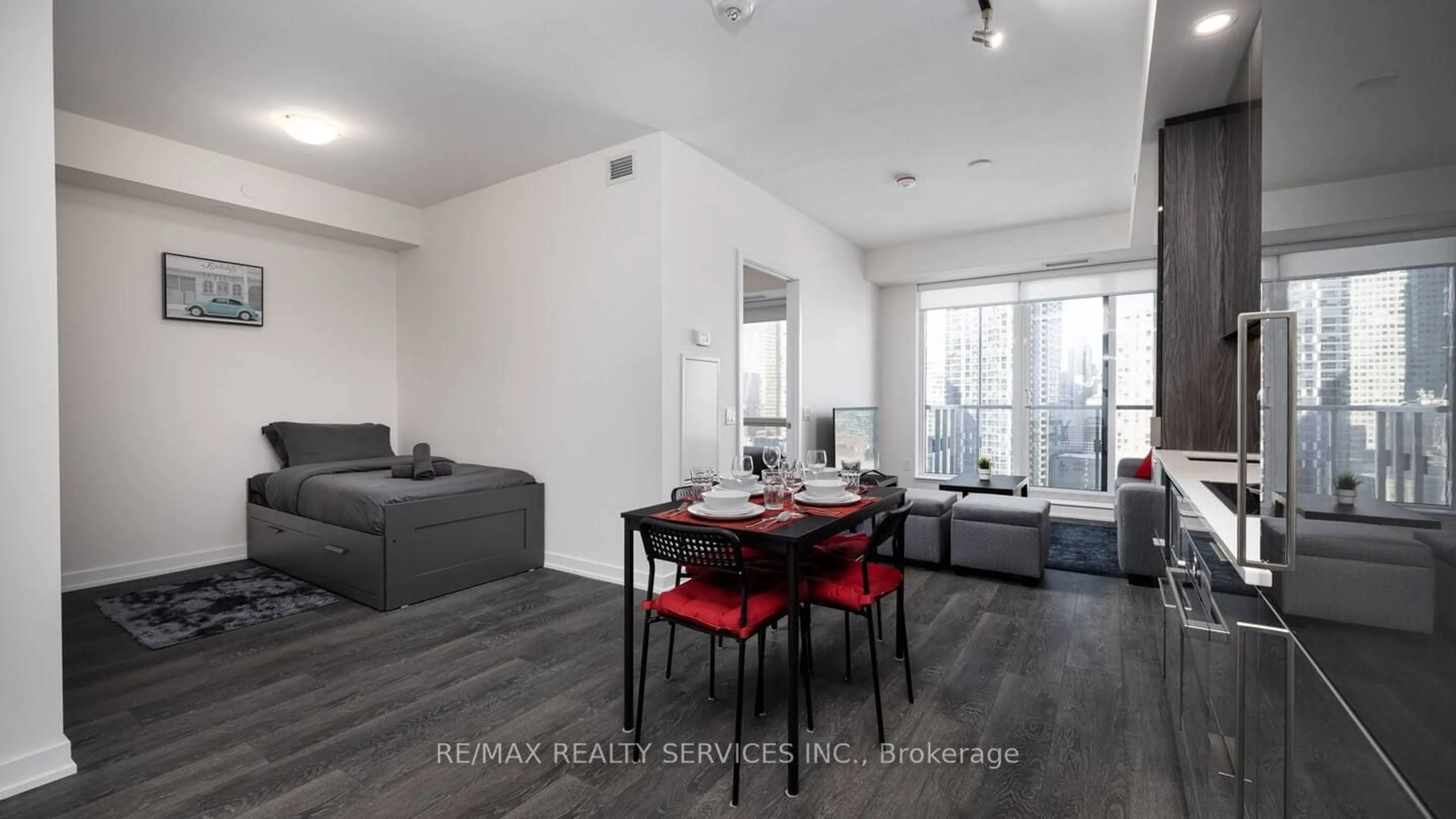 Other indoor space for 28 Freeland St #1806, Toronto Ontario M5E 0E3