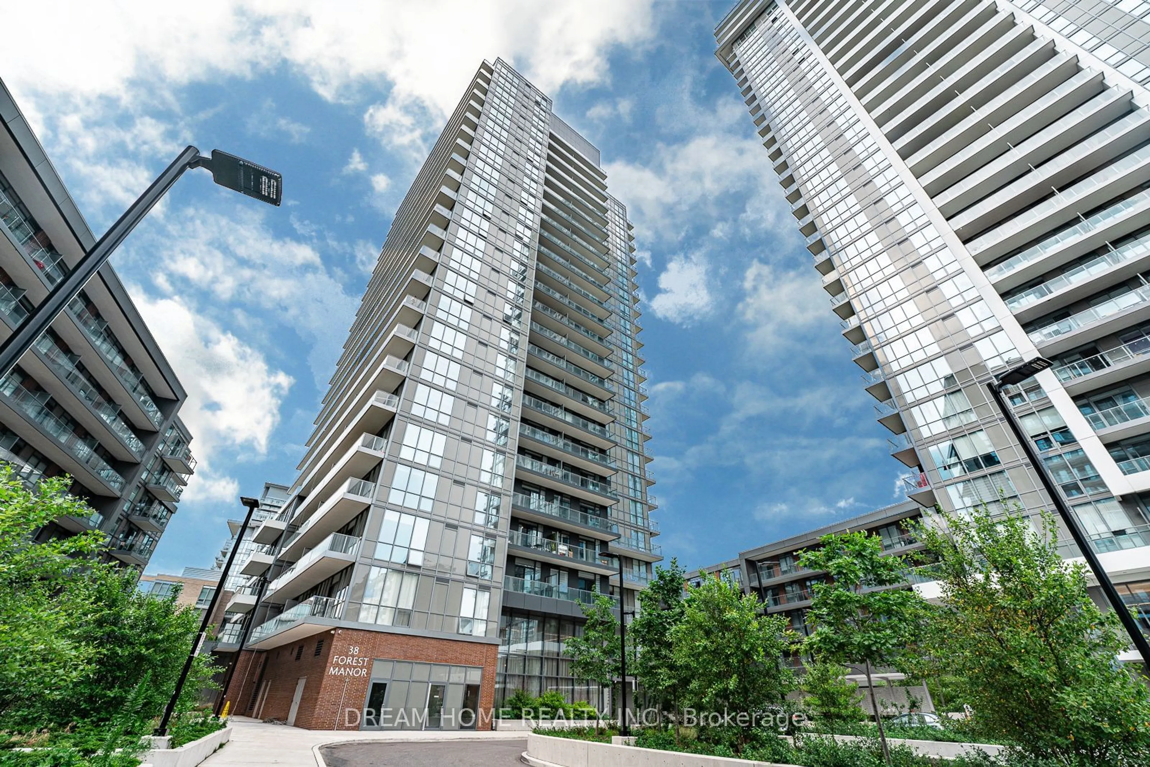 A pic from exterior of the house or condo for 38 Forest Manor Rd #1906, Toronto Ontario M2J 1M5