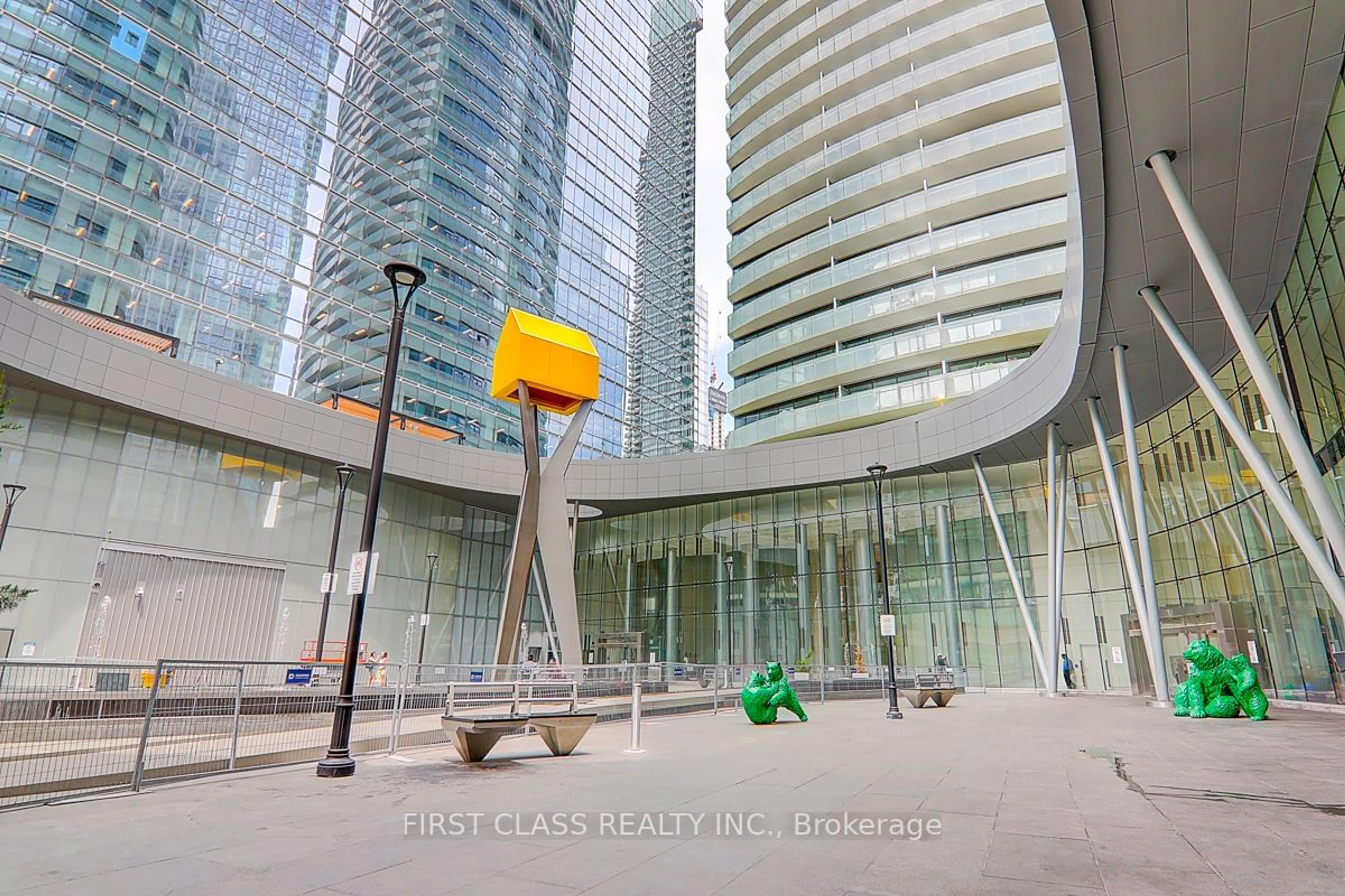 Street view for 12 York St #3902, Toronto Ontario M5J 2Z2