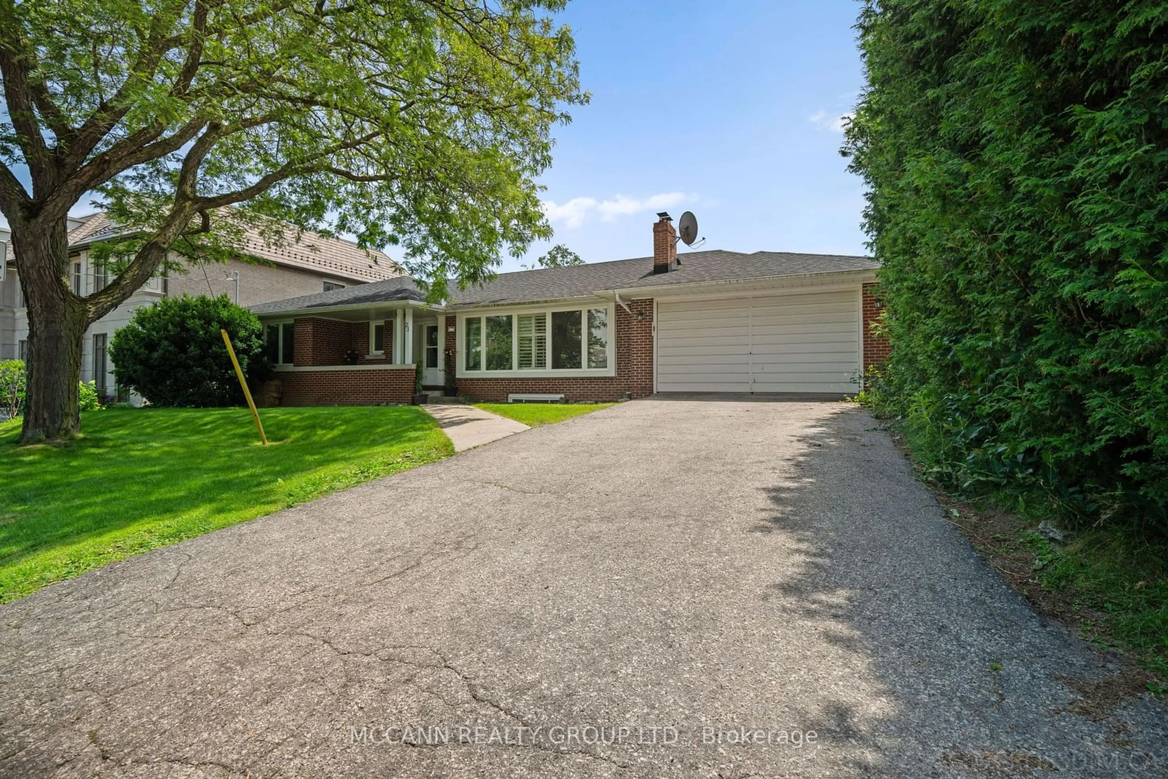 Frontside or backside of a home for 23 Rothmere Dr, Toronto Ontario M4N 1V3