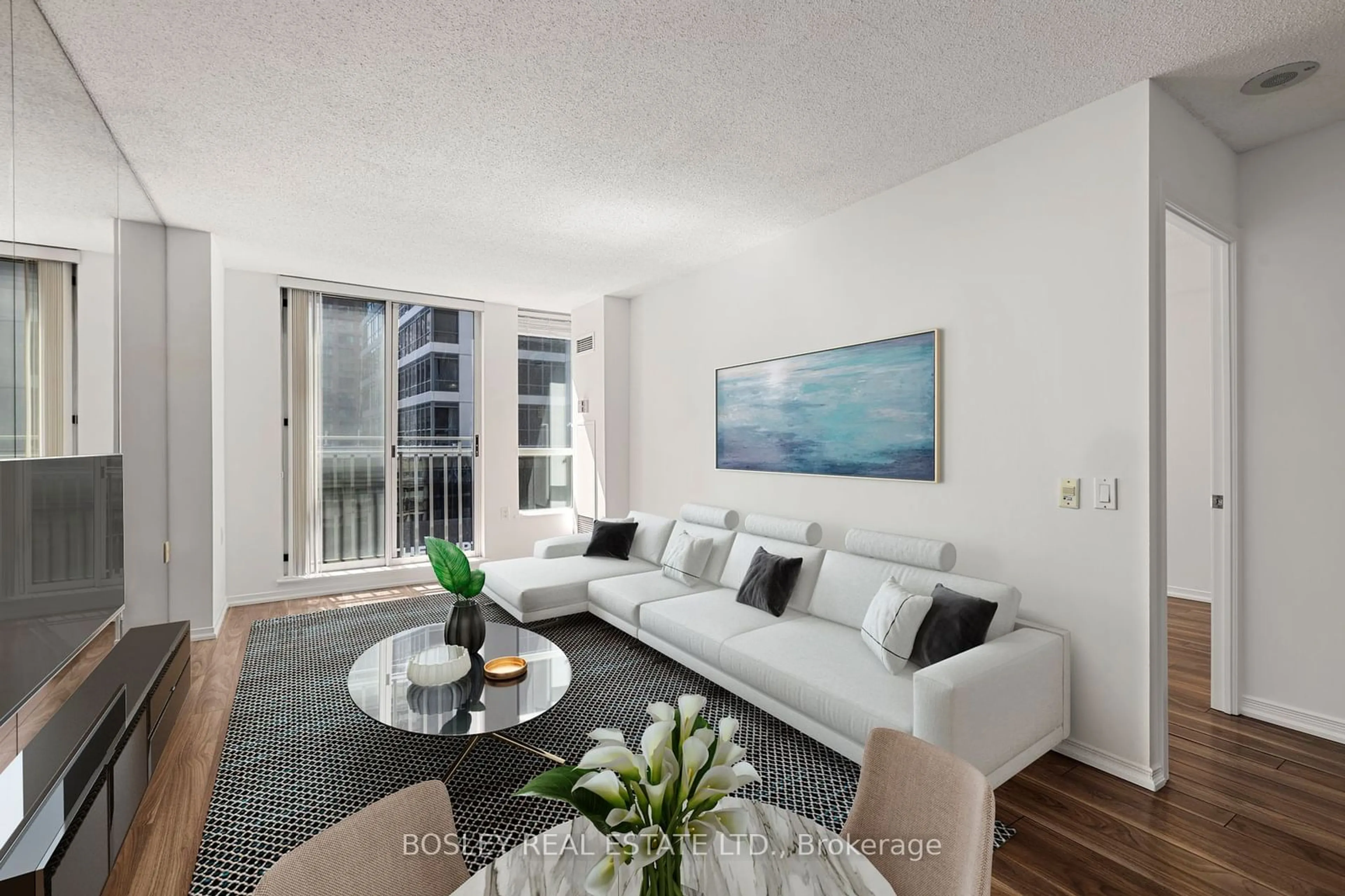 Living room for 388 Bloor St #802, Toronto Ontario M4W 3W9