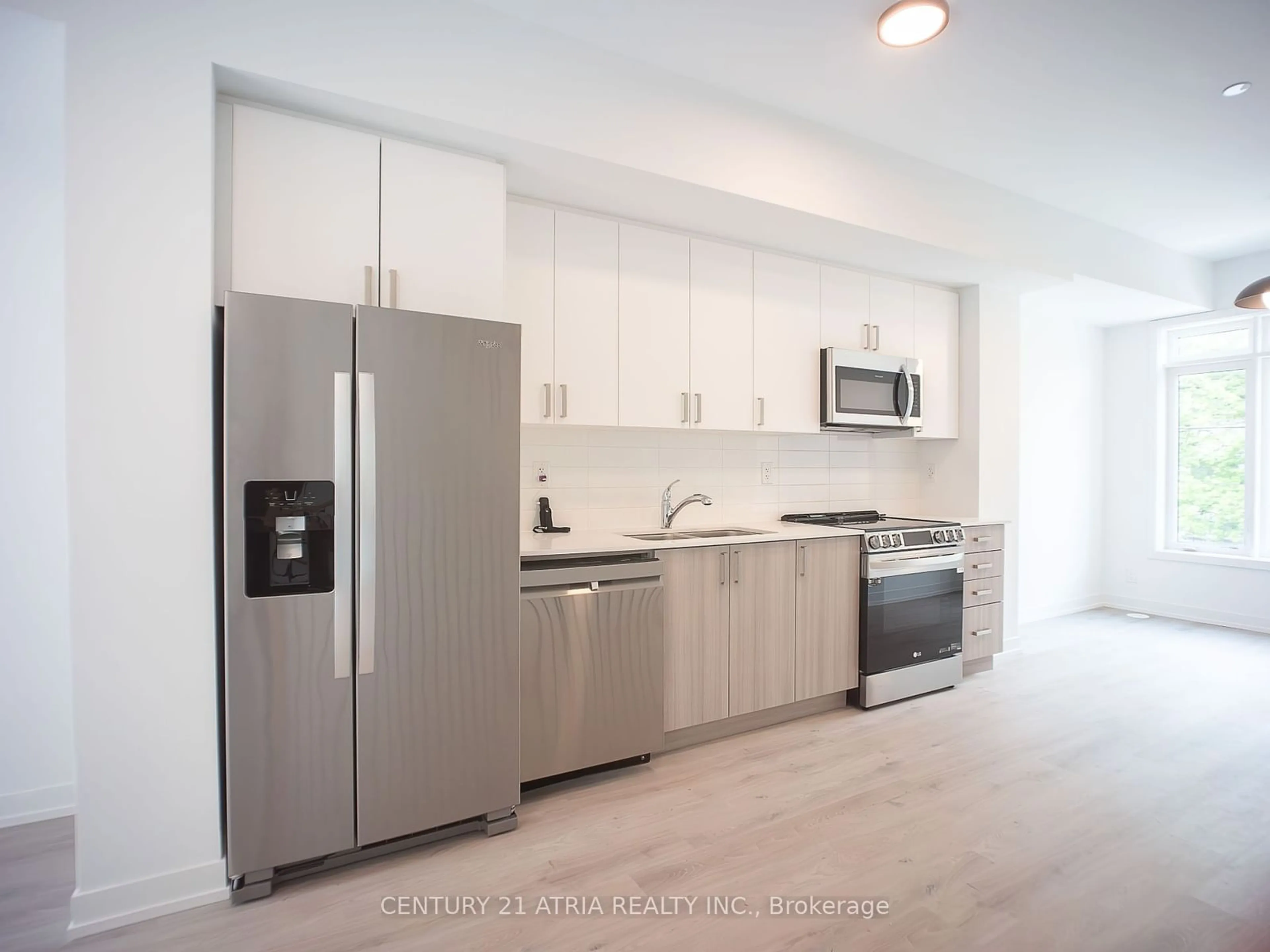 Standard kitchen for 72B Tisdale Ave, Toronto Ontario M4A 1C5