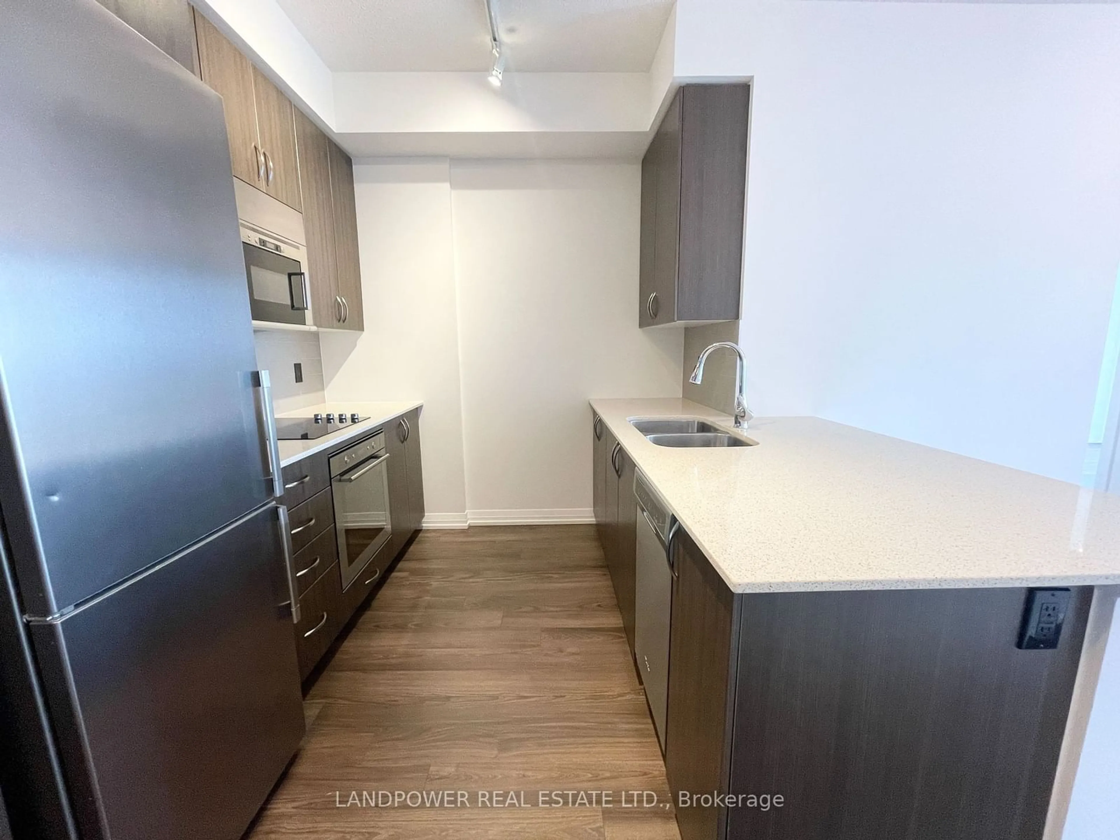 Standard kitchen for 55 Ann O'reilly Rd #3303, Toronto Ontario M2J 0E1