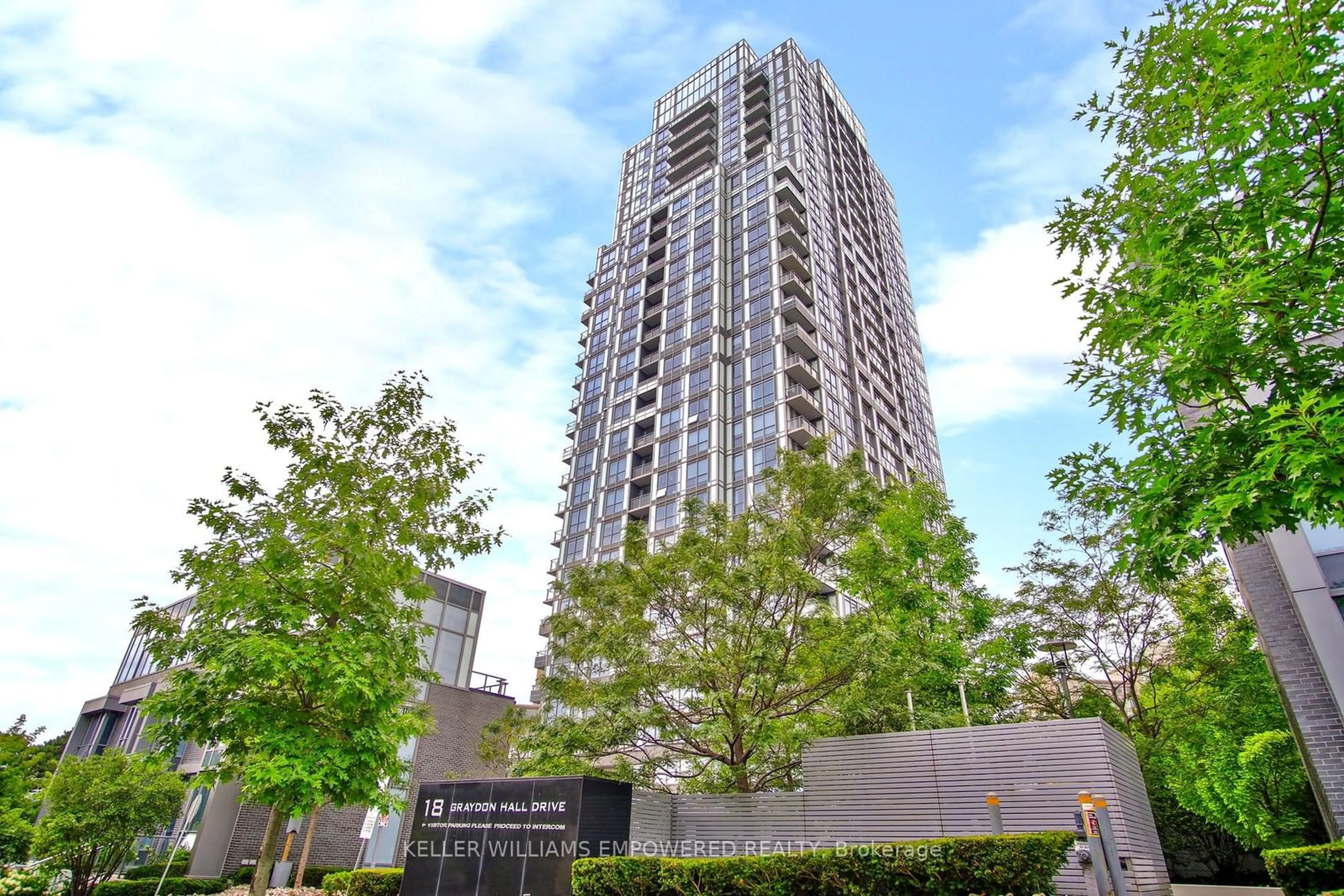 A pic from exterior of the house or condo for 18 Graydon Hall Dr #907, Toronto Ontario M3A 0A4