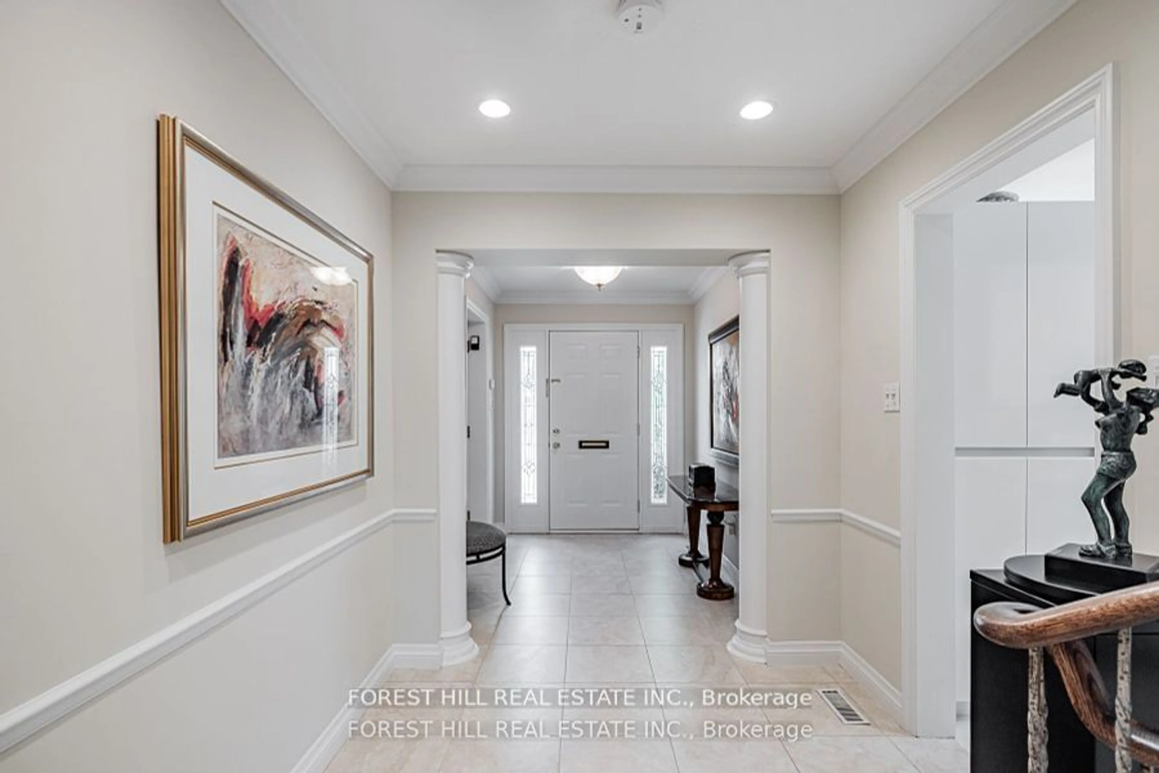 Indoor entryway for 36 Craigmont Dr, Toronto Ontario M2H 1C5