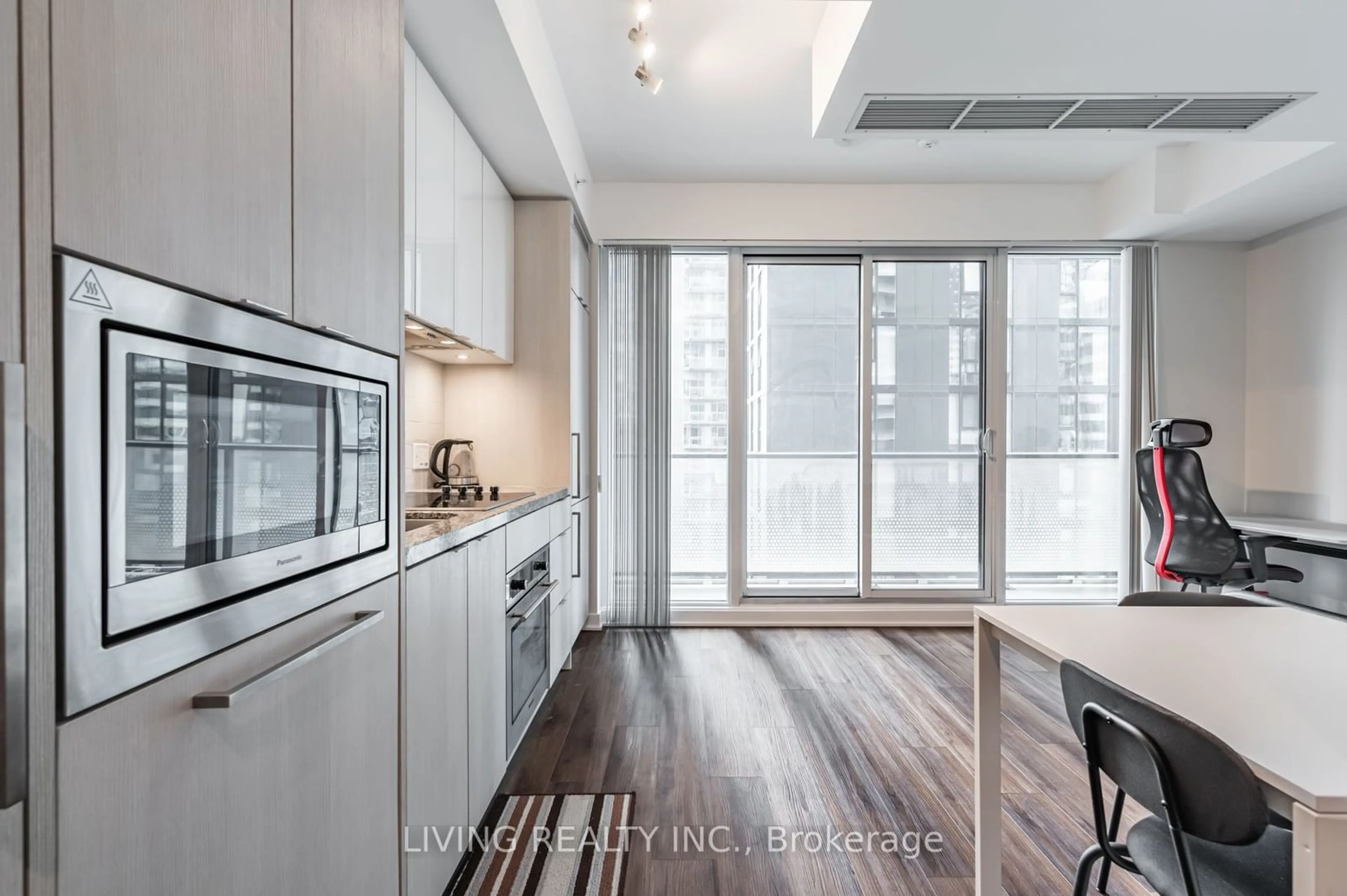 Kitchen with laundary machines for 115 Blue Jays Way #1608, Toronto Ontario M5V 0N4