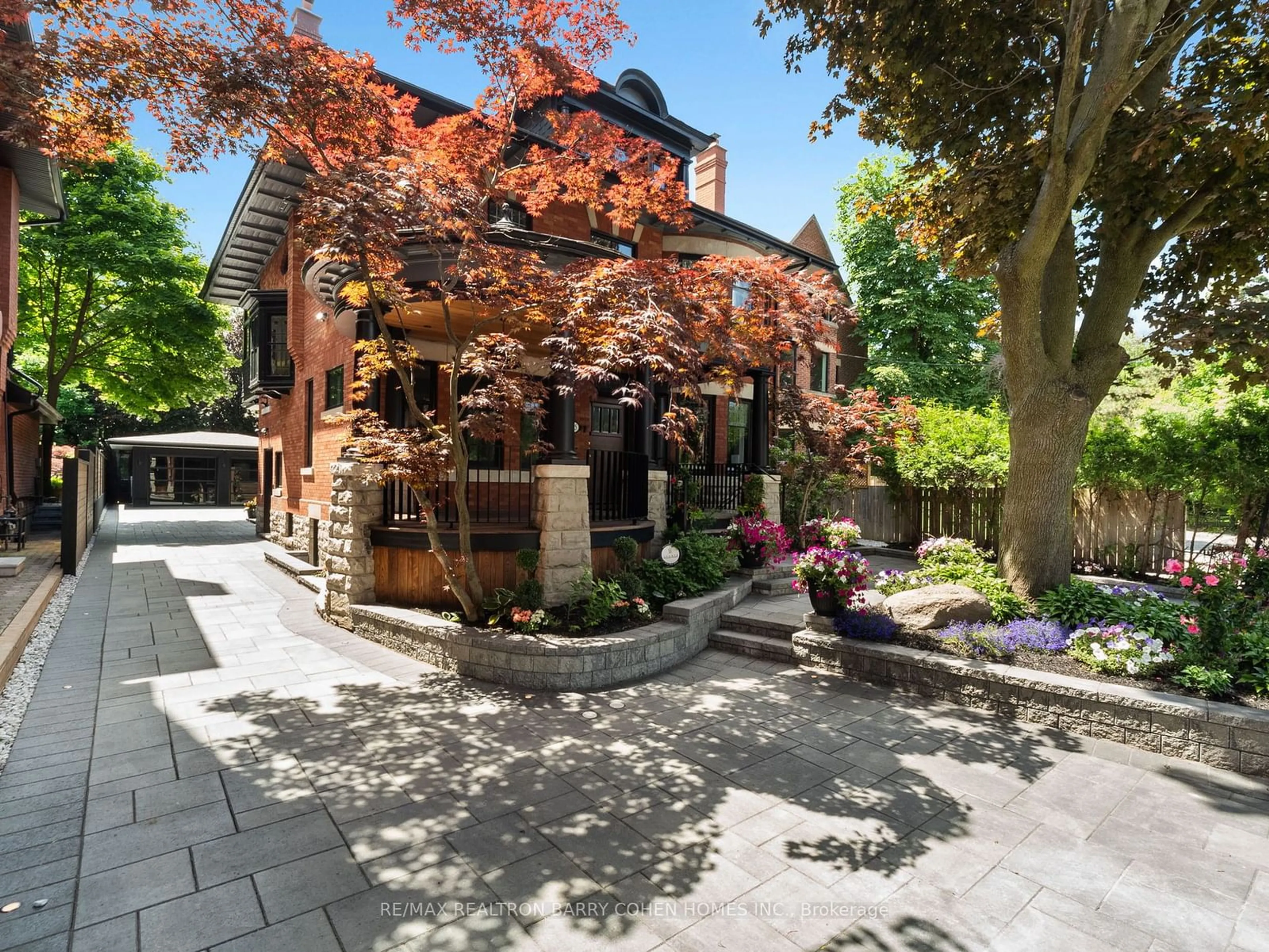 Patio for 135 Crescent Rd, Toronto Ontario M4W 1T8