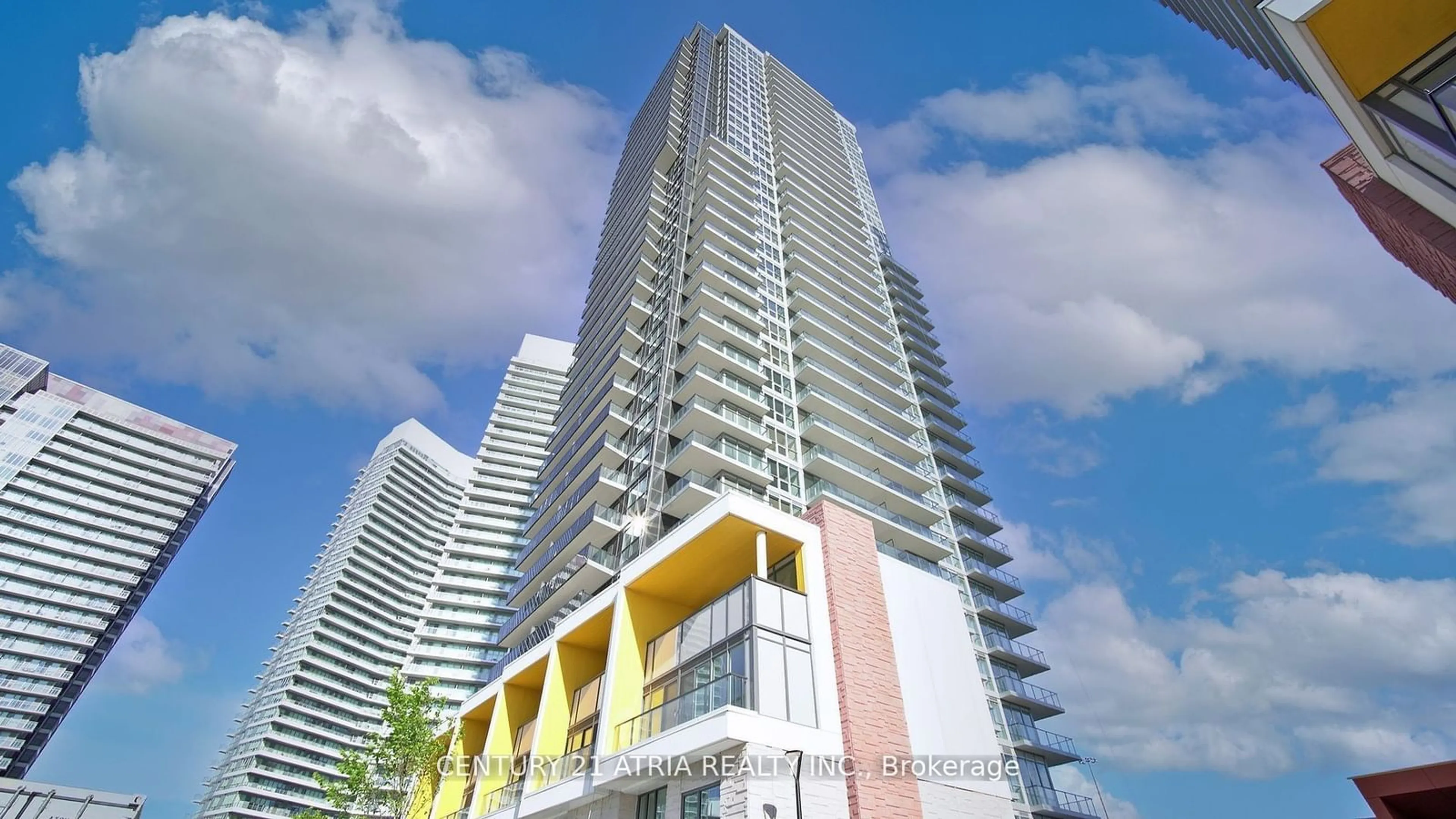 A pic from exterior of the house or condo for 95 McMahon Dr #111, Toronto Ontario M2K 0H2