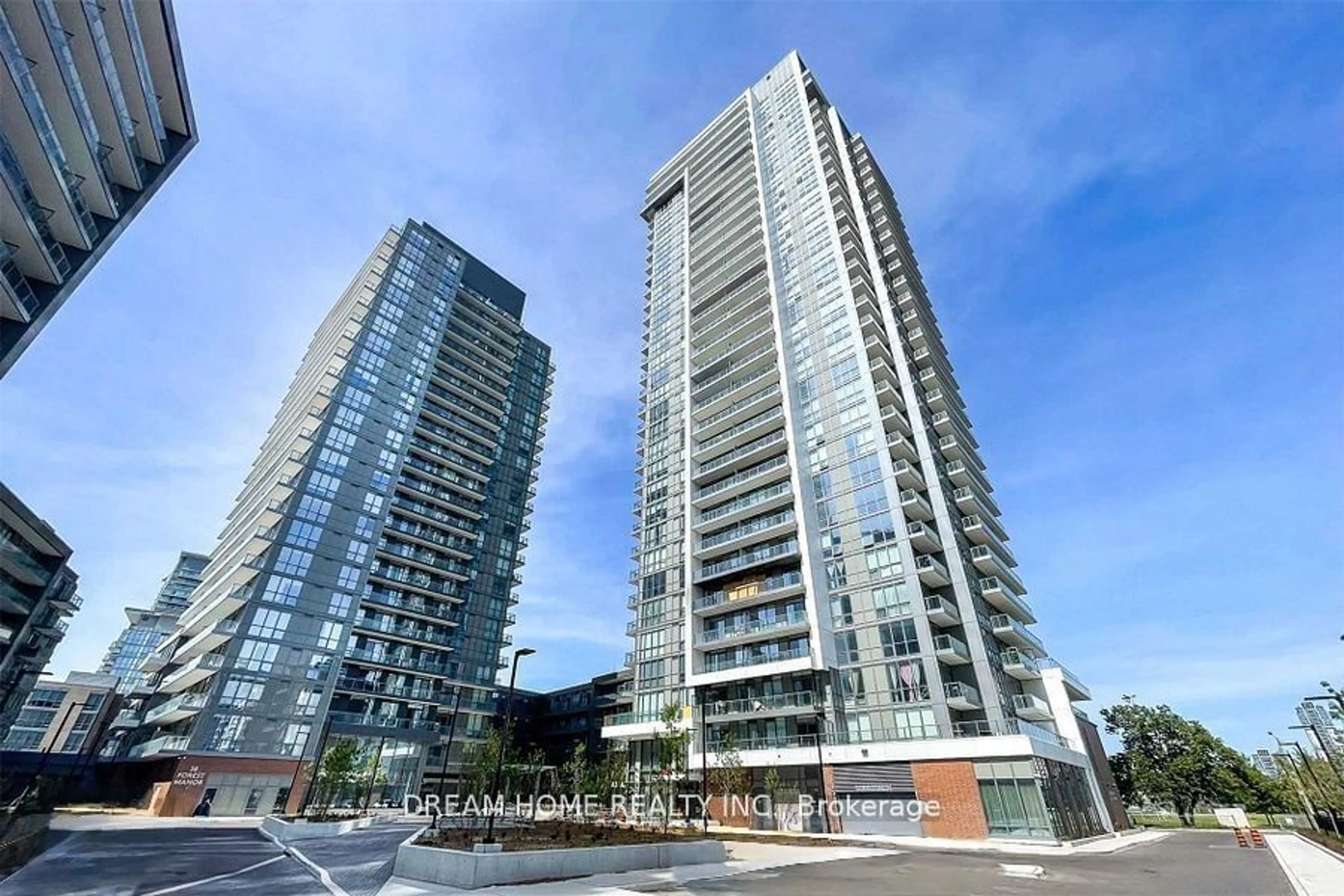 A pic from exterior of the house or condo for 32 Forest Manor Rd #3109, Toronto Ontario M2J 1M1