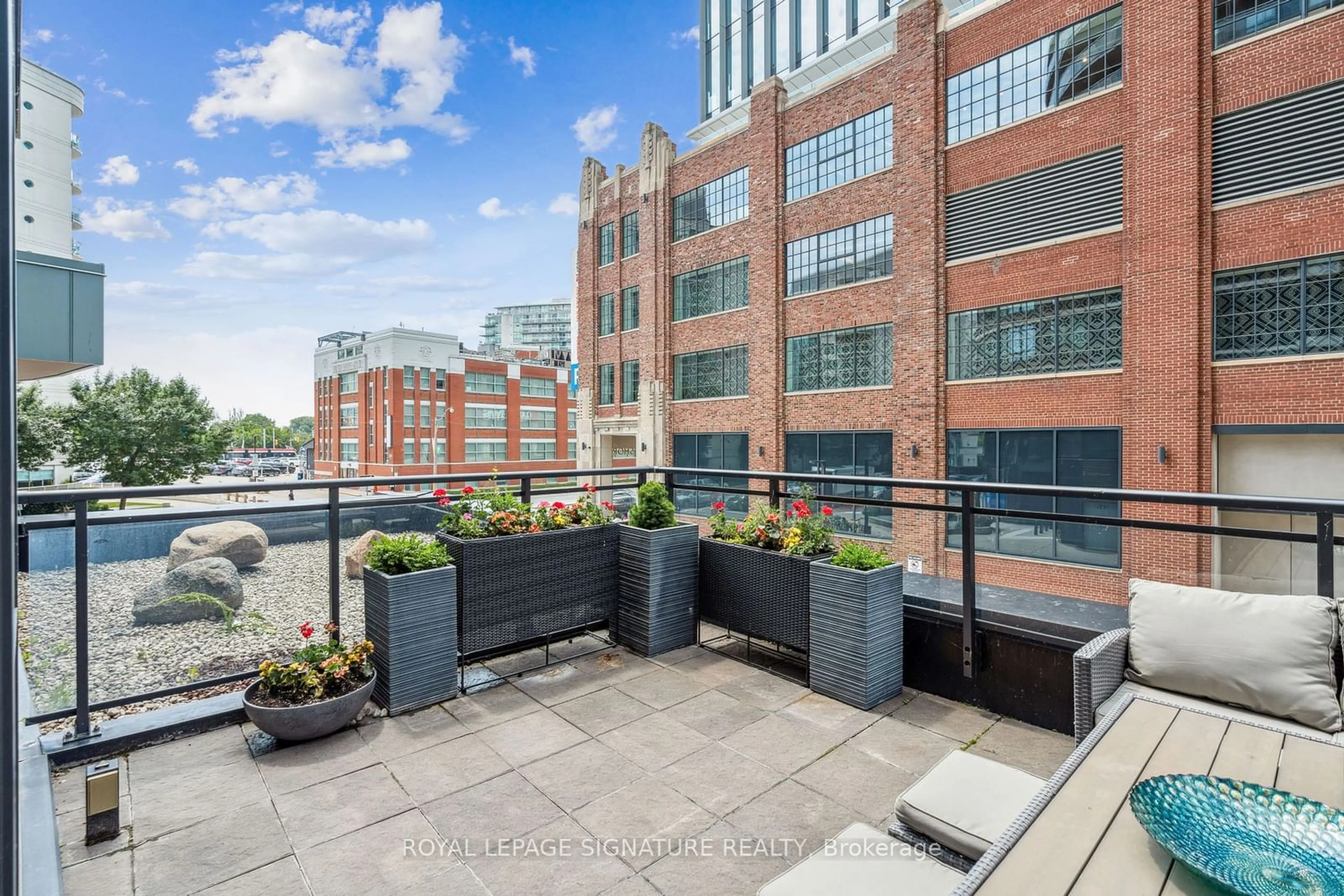 Patio for 38 Dan Leckie Way #223, Toronto Ontario M5V 2V6