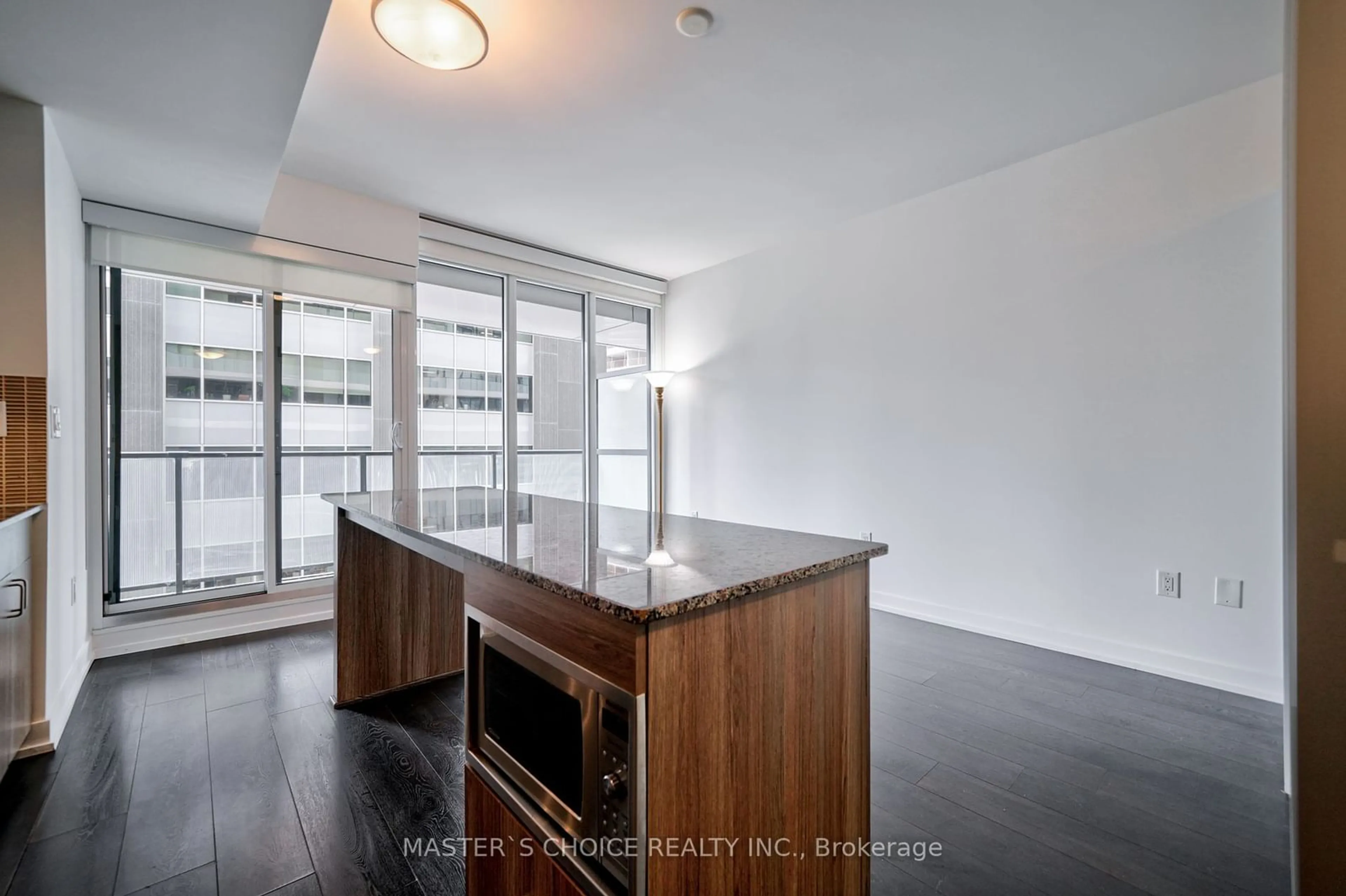 Other indoor space for 426 University Ave #2307, Toronto Ontario M5G 1S9