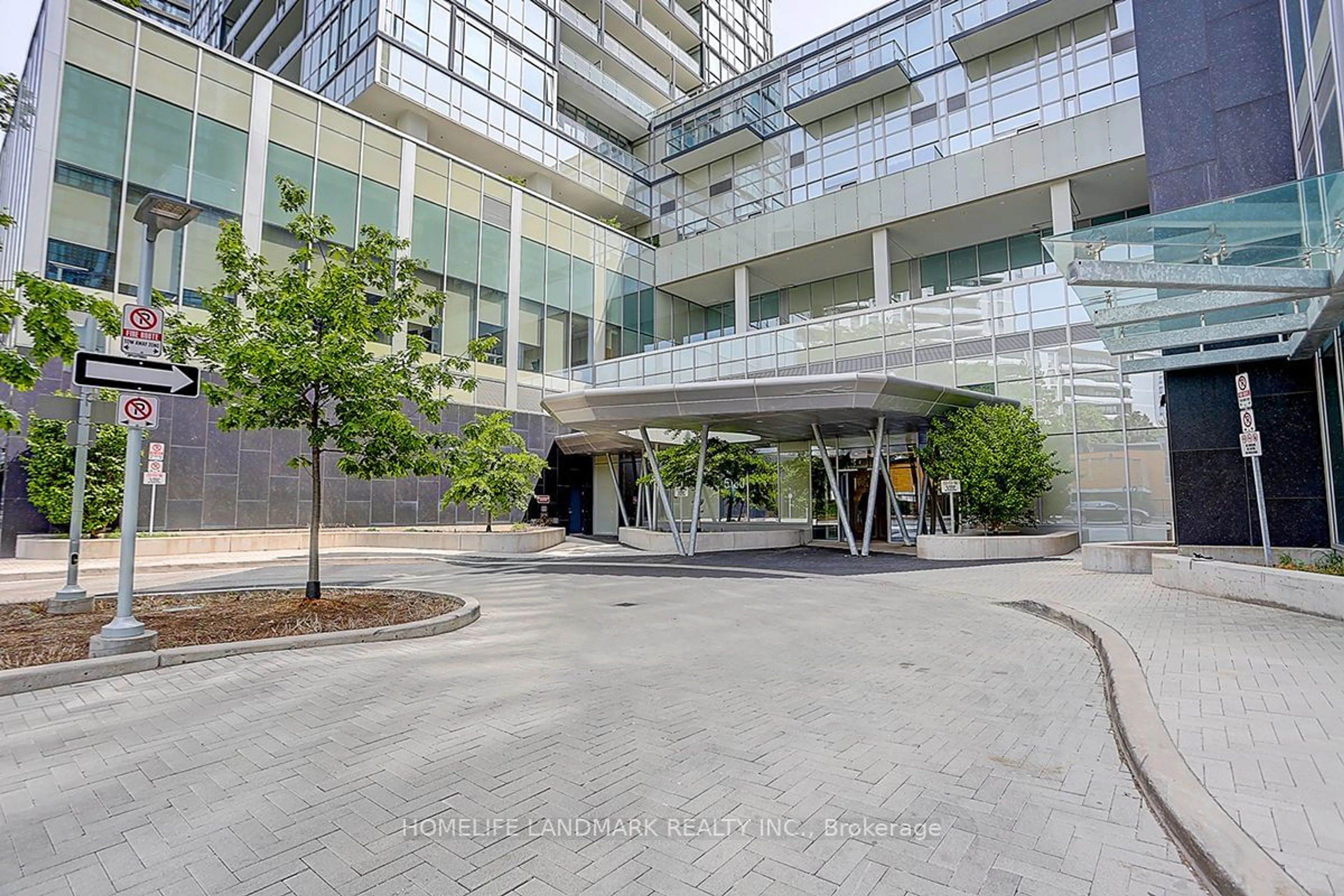 Indoor foyer for 5180 Yonge St #1607, Toronto Ontario M2N 5P6