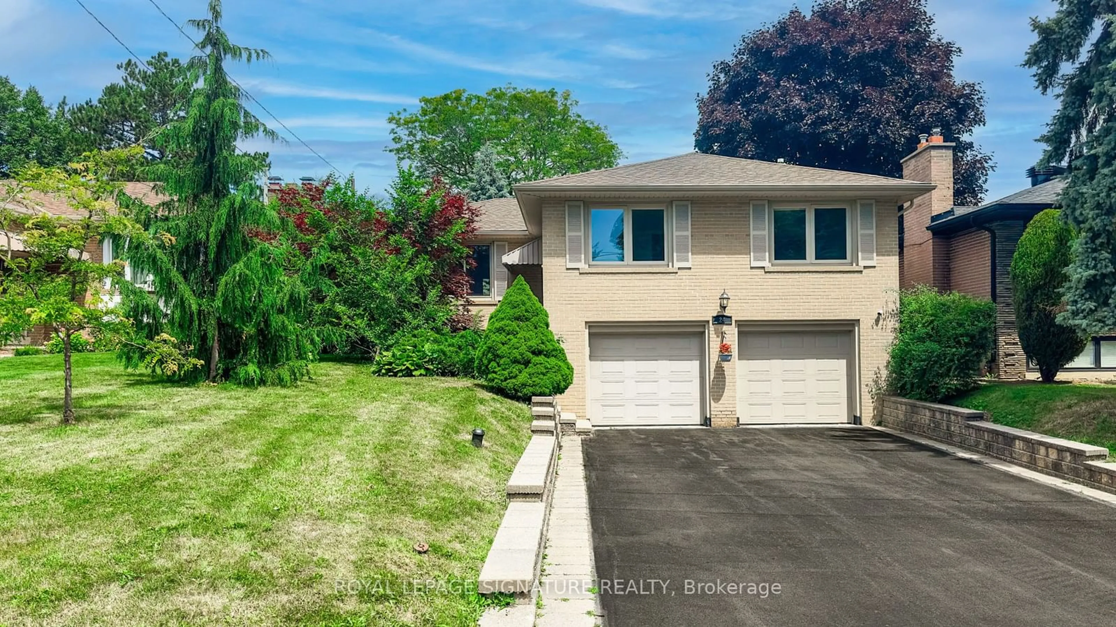 Frontside or backside of a home for 24 Burleigh Heights Dr, Toronto Ontario M2K 1Y7