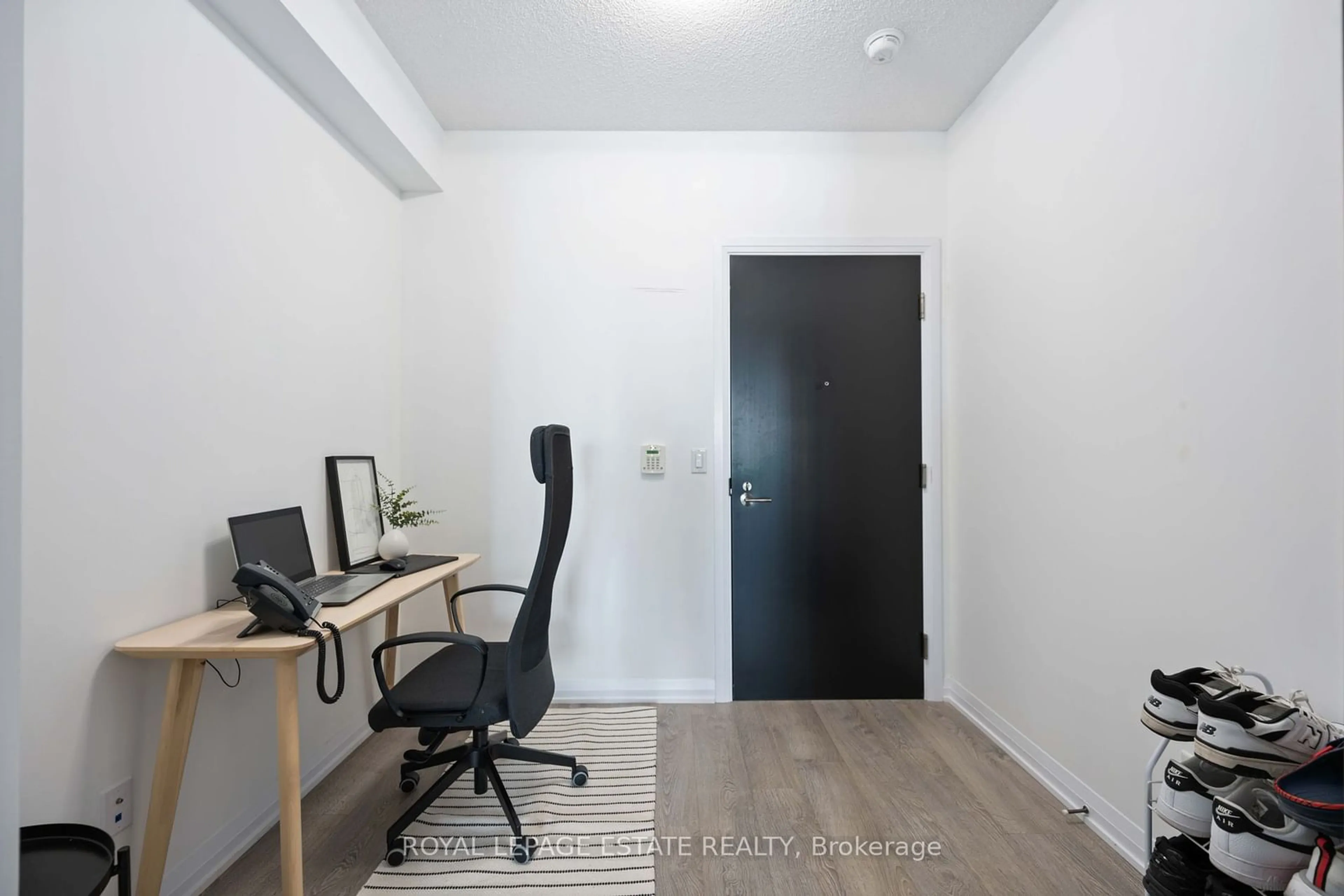 Other indoor space for 101 Erskine Ave #712, Toronto Ontario M4P 1Y5