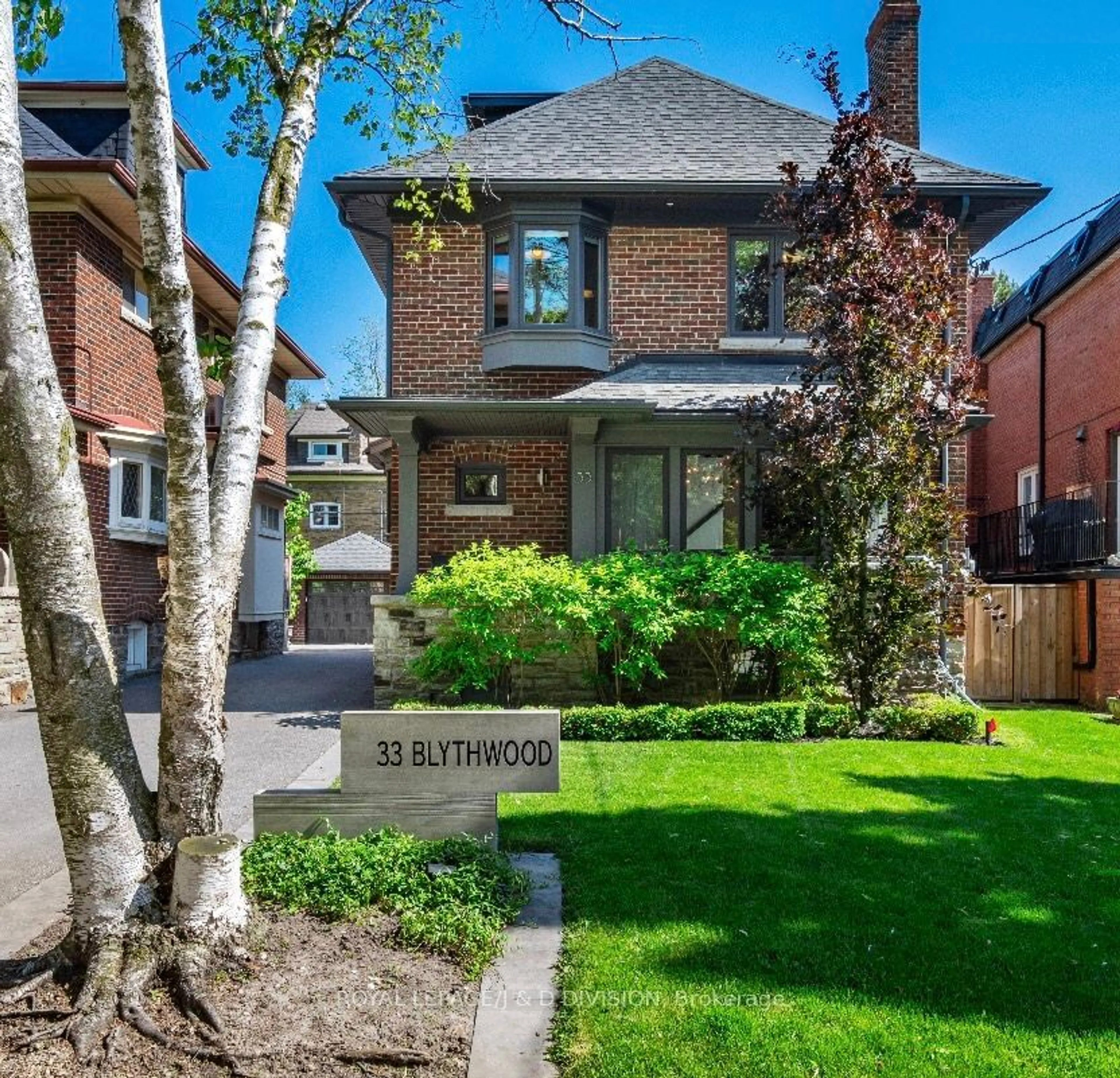 Home with brick exterior material for 33 Blythwood Rd, Toronto Ontario M4N 1A2