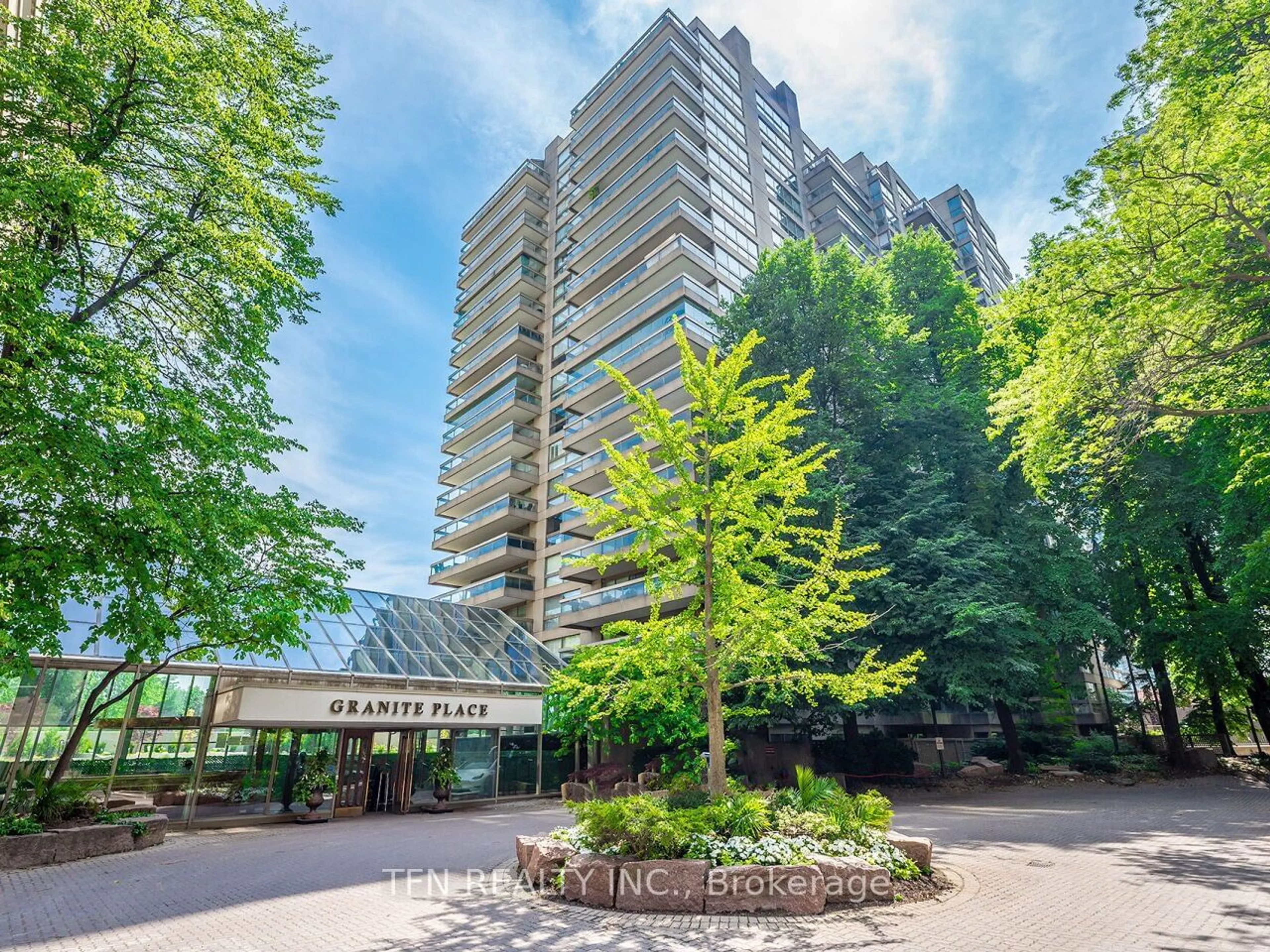 A pic from exterior of the house or condo for 63 St Clair Ave #1701, Toronto Ontario M4V 2Y9