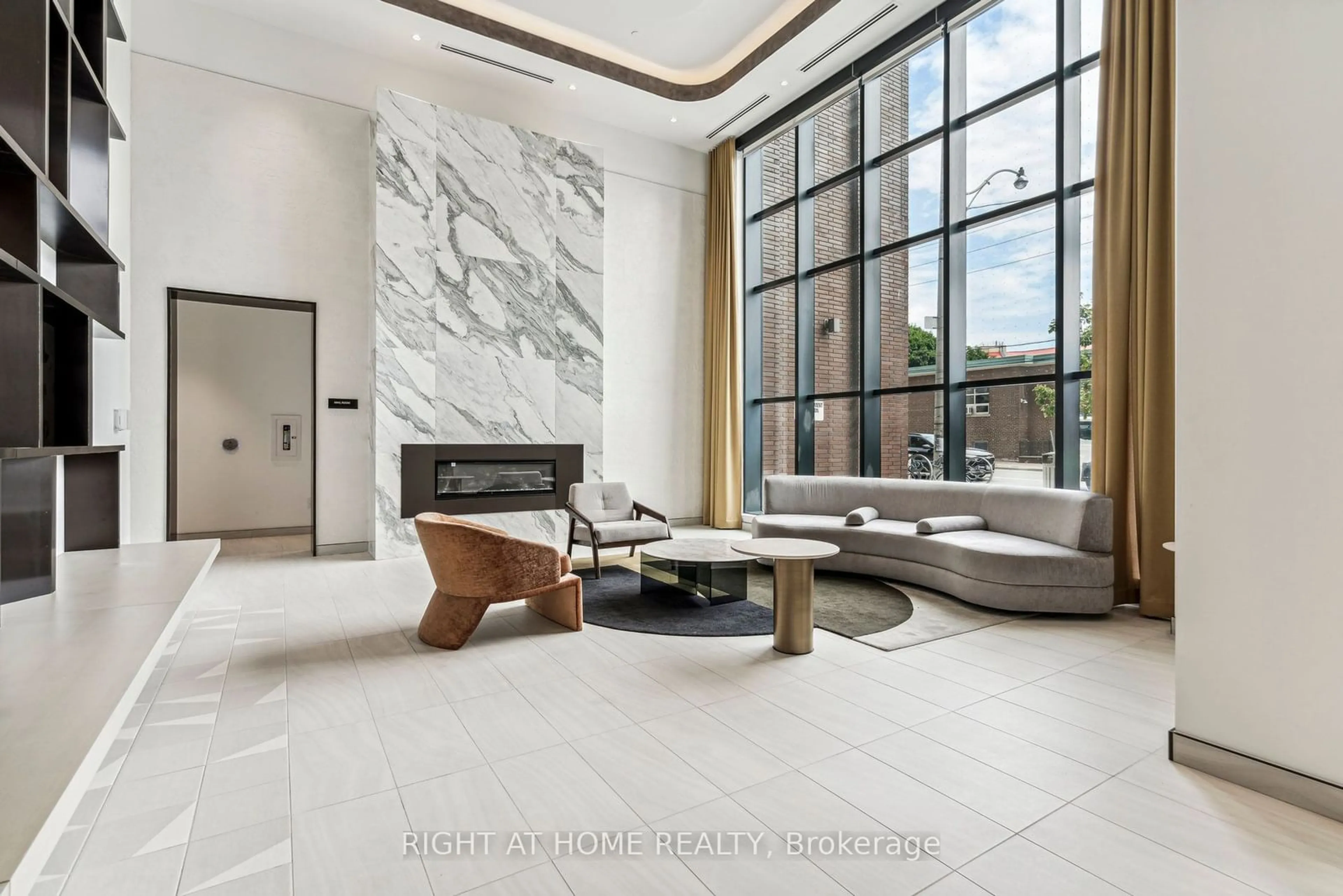 Indoor lobby for 130 River St #3205, Toronto Ontario M5A 0R8