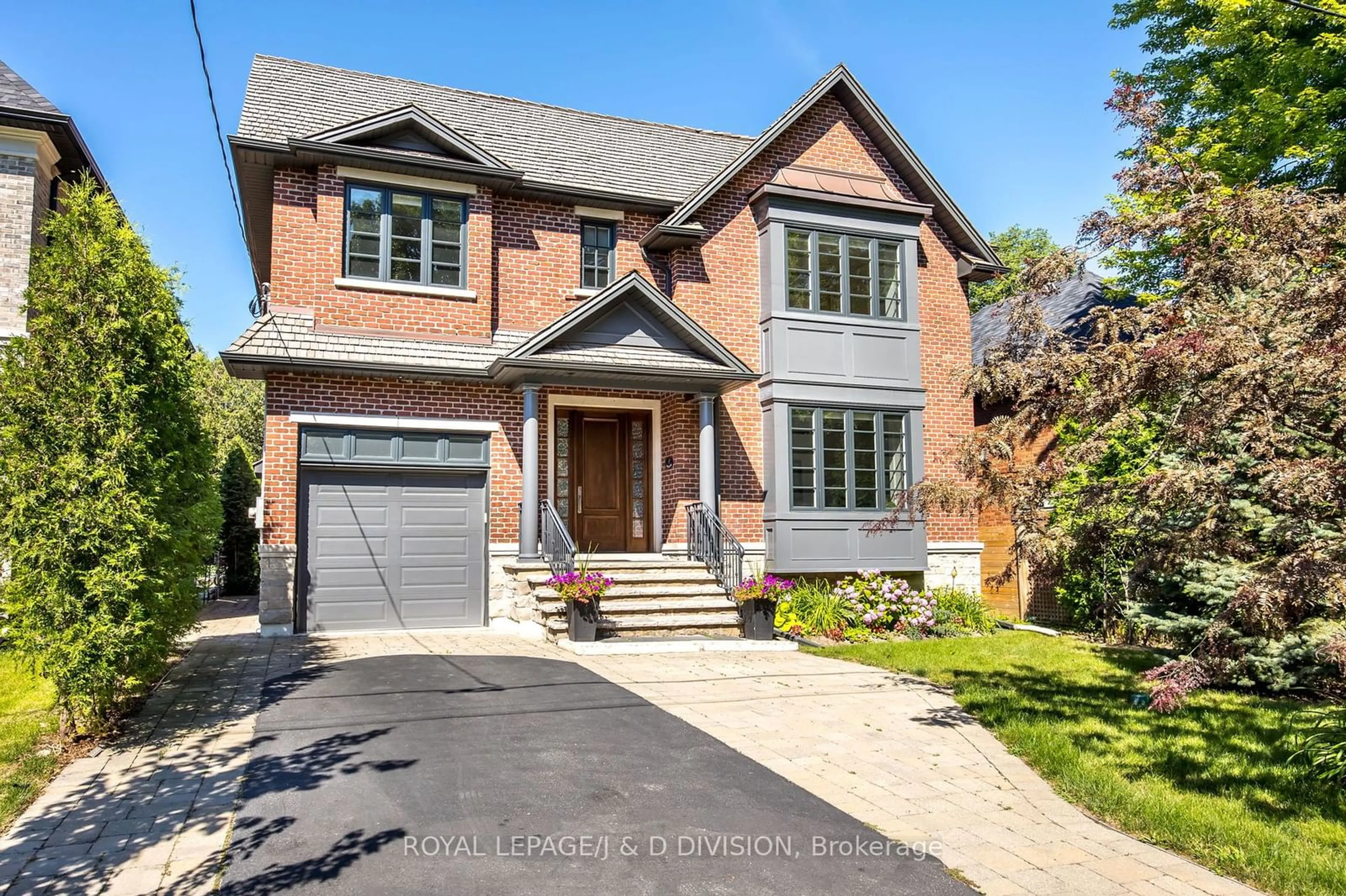 Home with brick exterior material for 140 Mona Dr, Toronto Ontario M5N 2R6