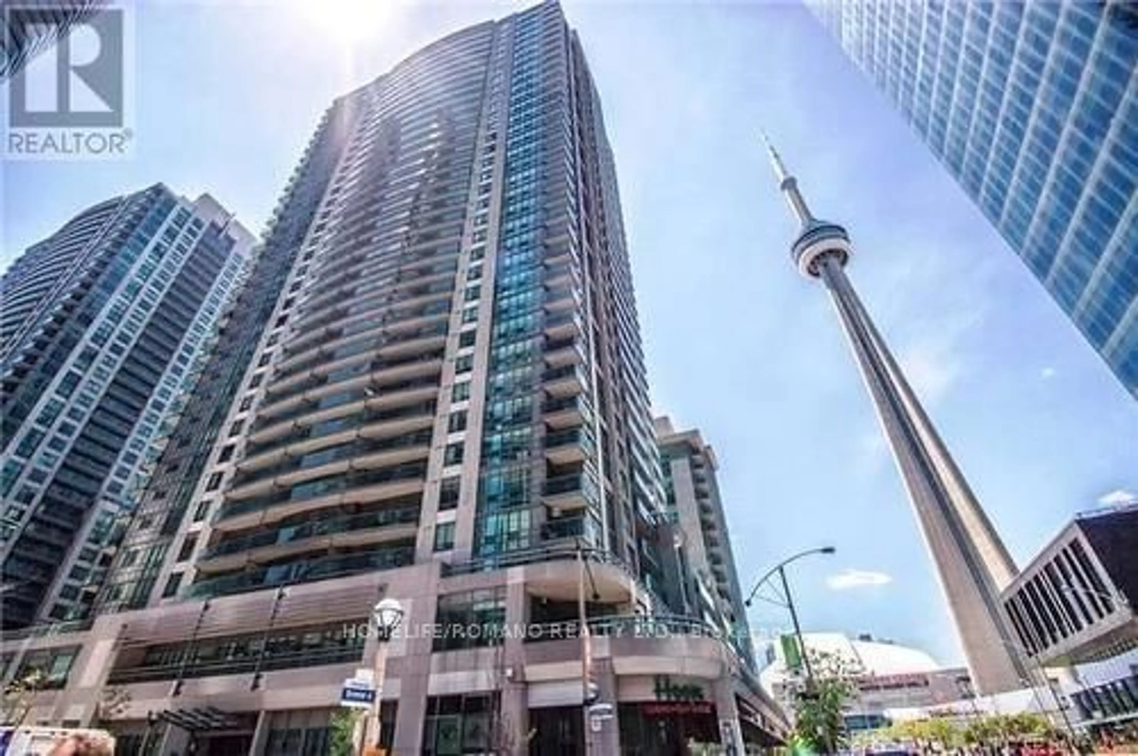 A pic from exterior of the house or condo for 19 Grand Trunk Cres #1202, Toronto Ontario M5J 3A3