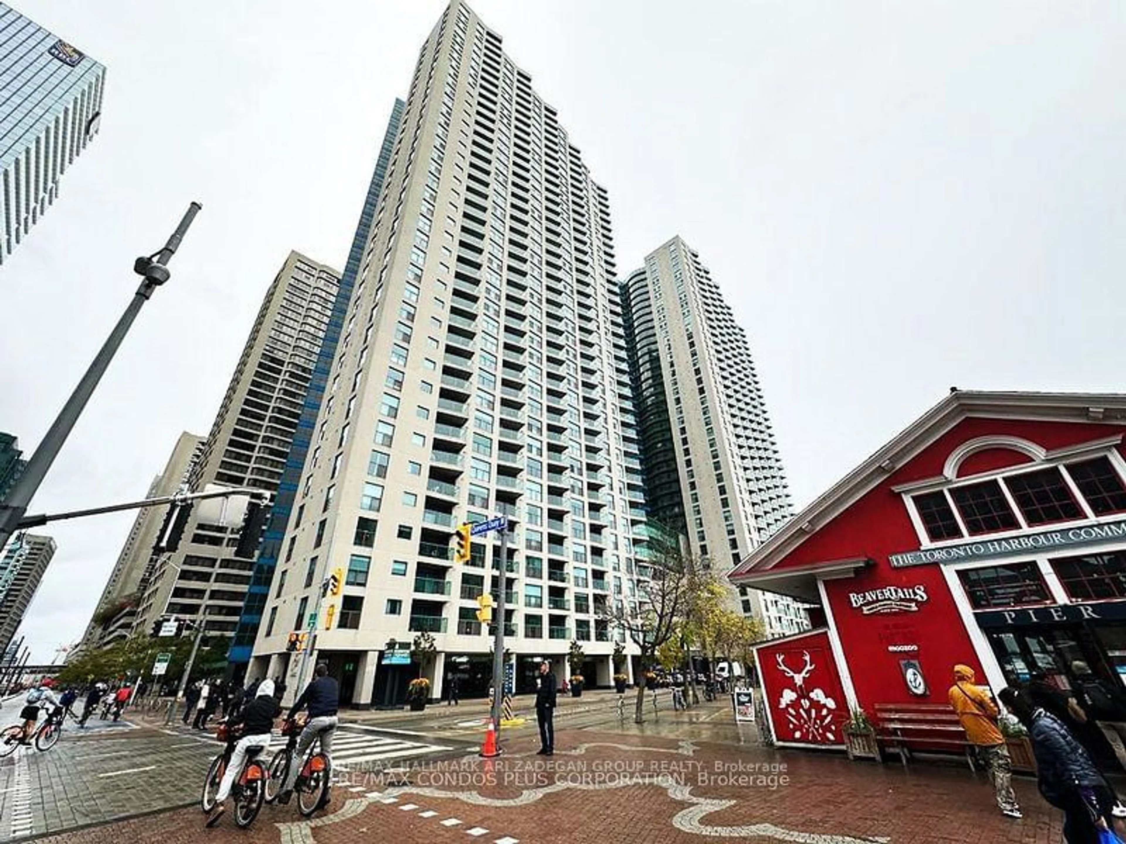 A pic from exterior of the house or condo for 77 Harbour Sq #3005, Toronto Ontario M5J 2S2
