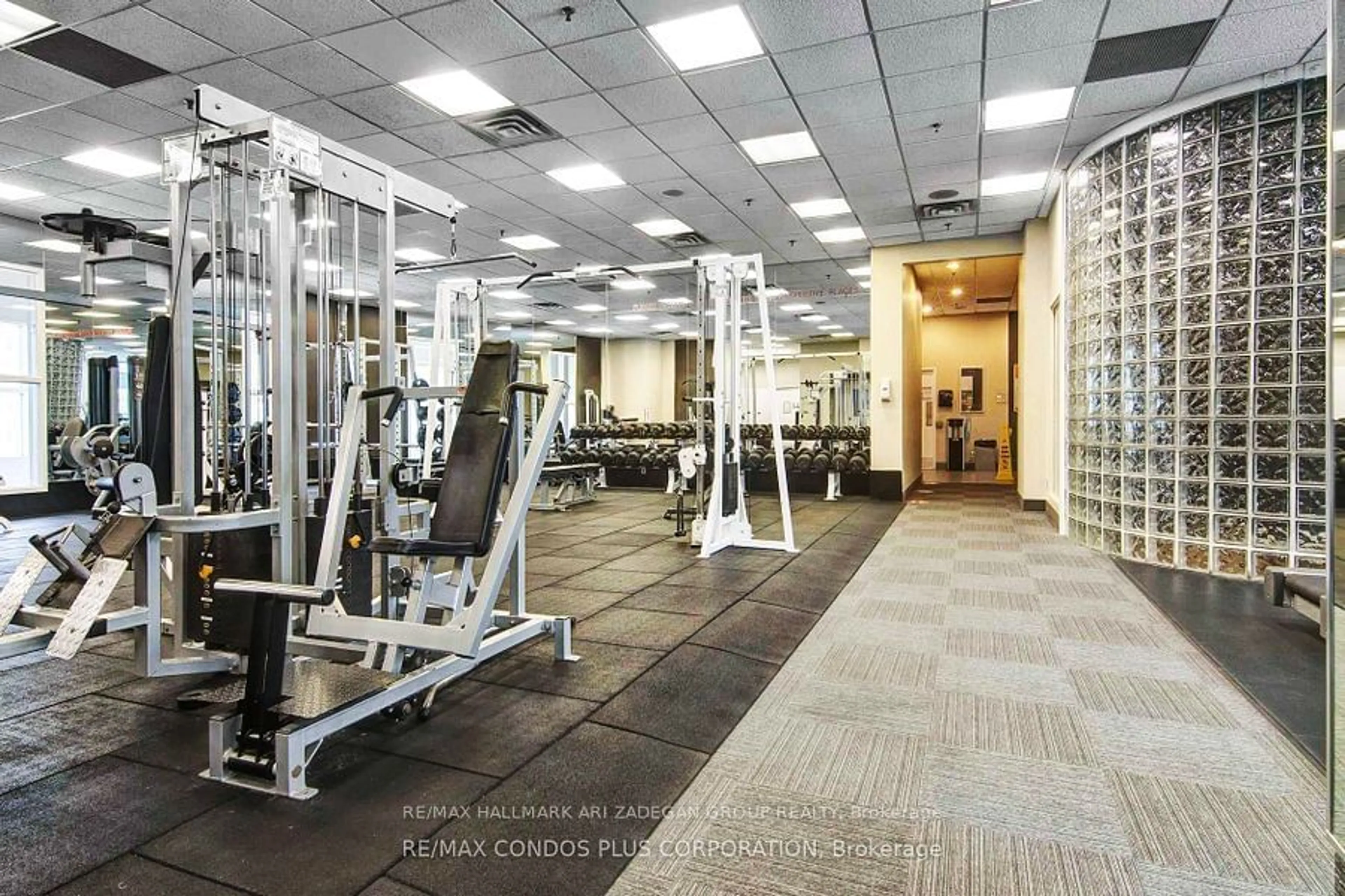 Gym or fitness room for 77 Harbour Sq #3005, Toronto Ontario M5J 2S2