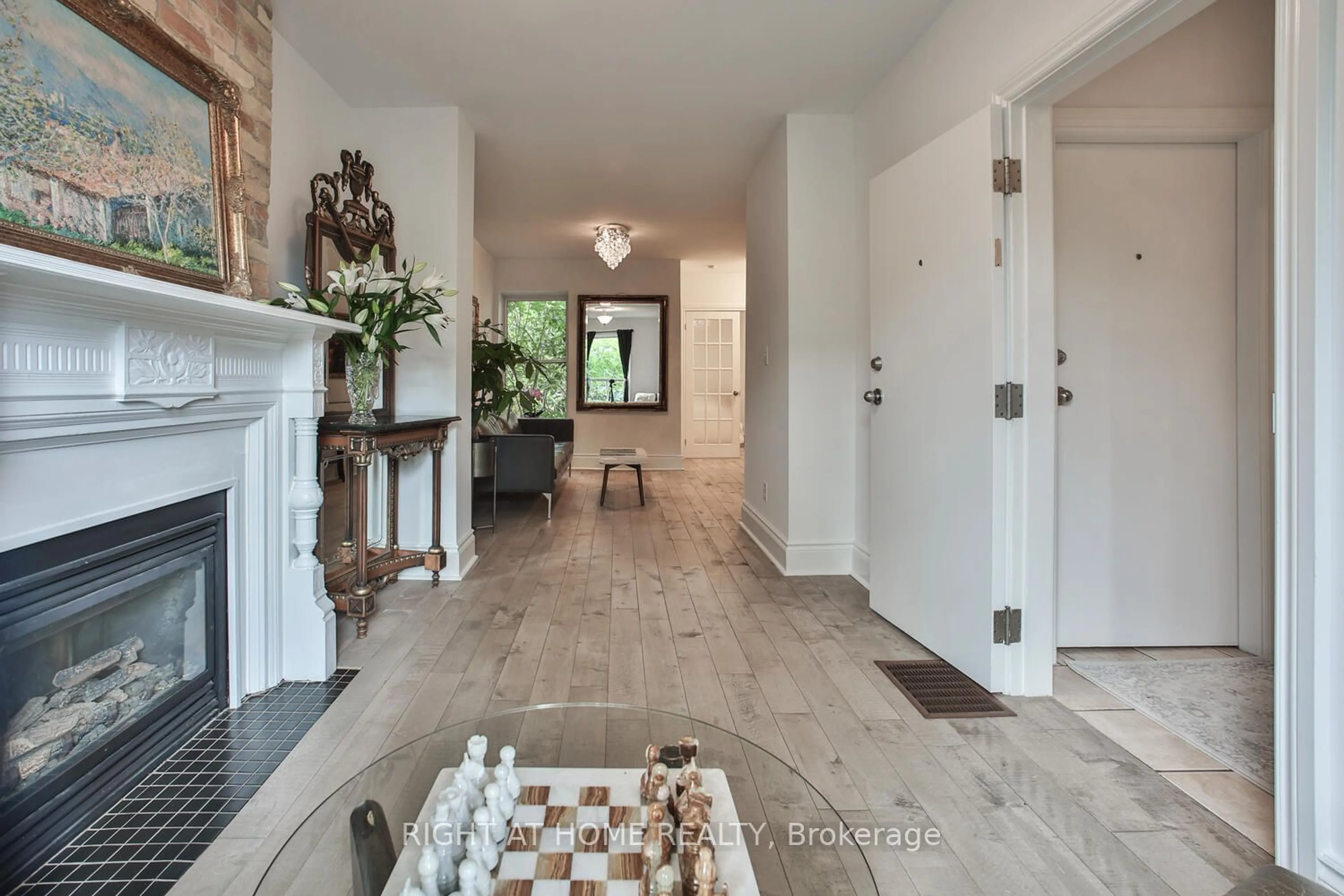 Indoor entryway, wood floors for 574 Crawford St, Toronto Ontario M6G 3J8