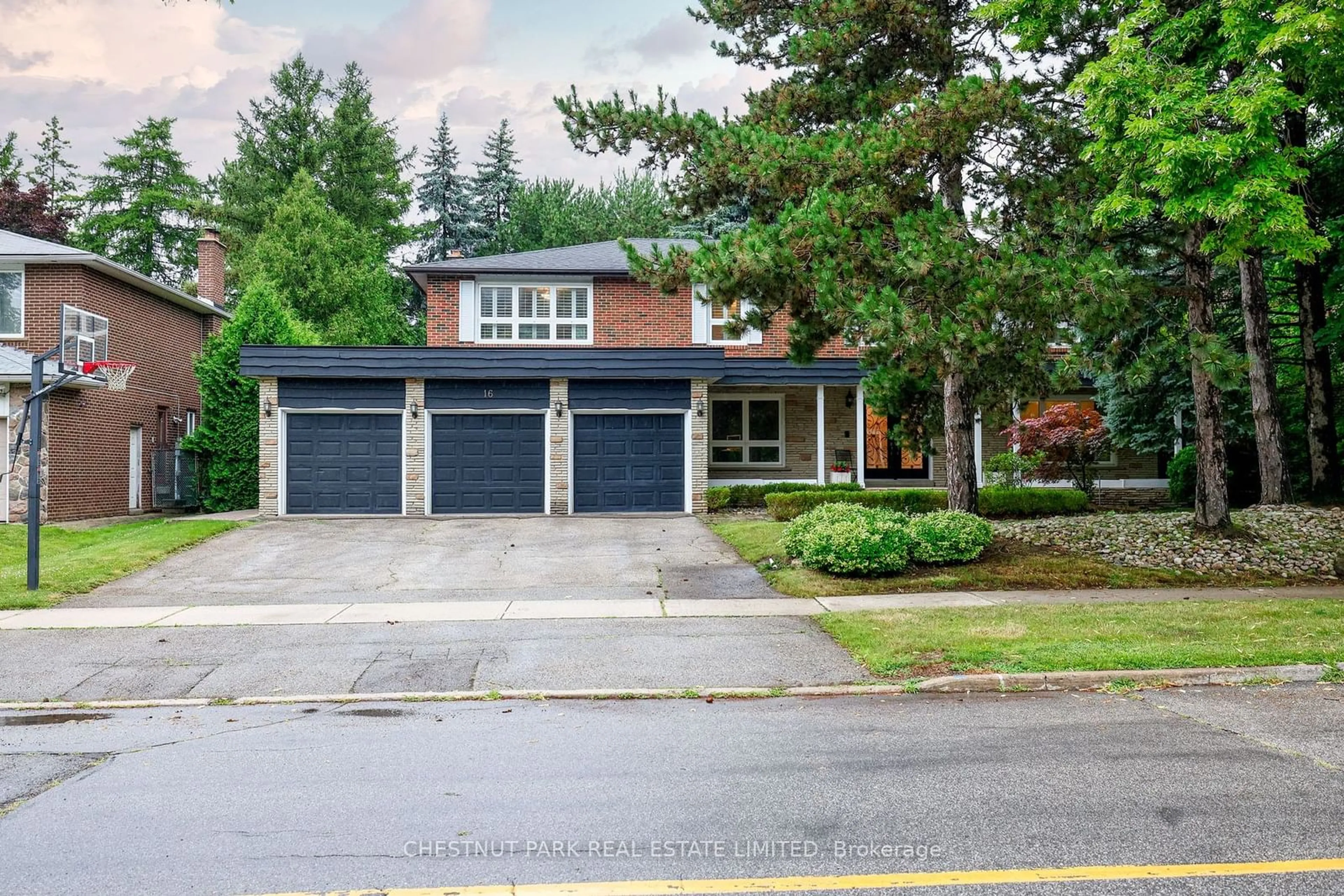 Frontside or backside of a home for 16 Sagewood Dr, Toronto Ontario M3B 3G5