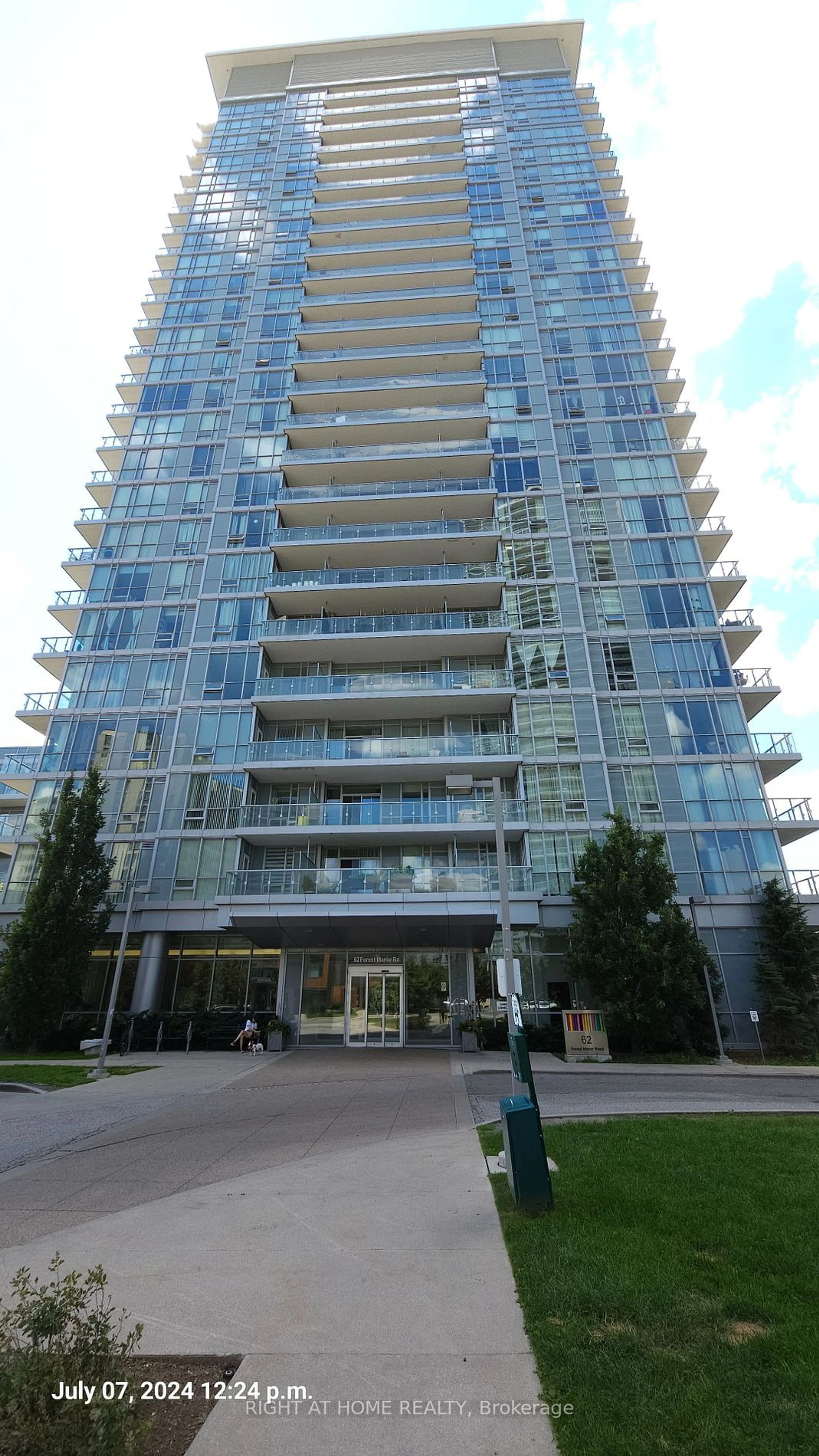 A pic from exterior of the house or condo for 62 Forest Manor Rd #711, Toronto Ontario M2J 0A9