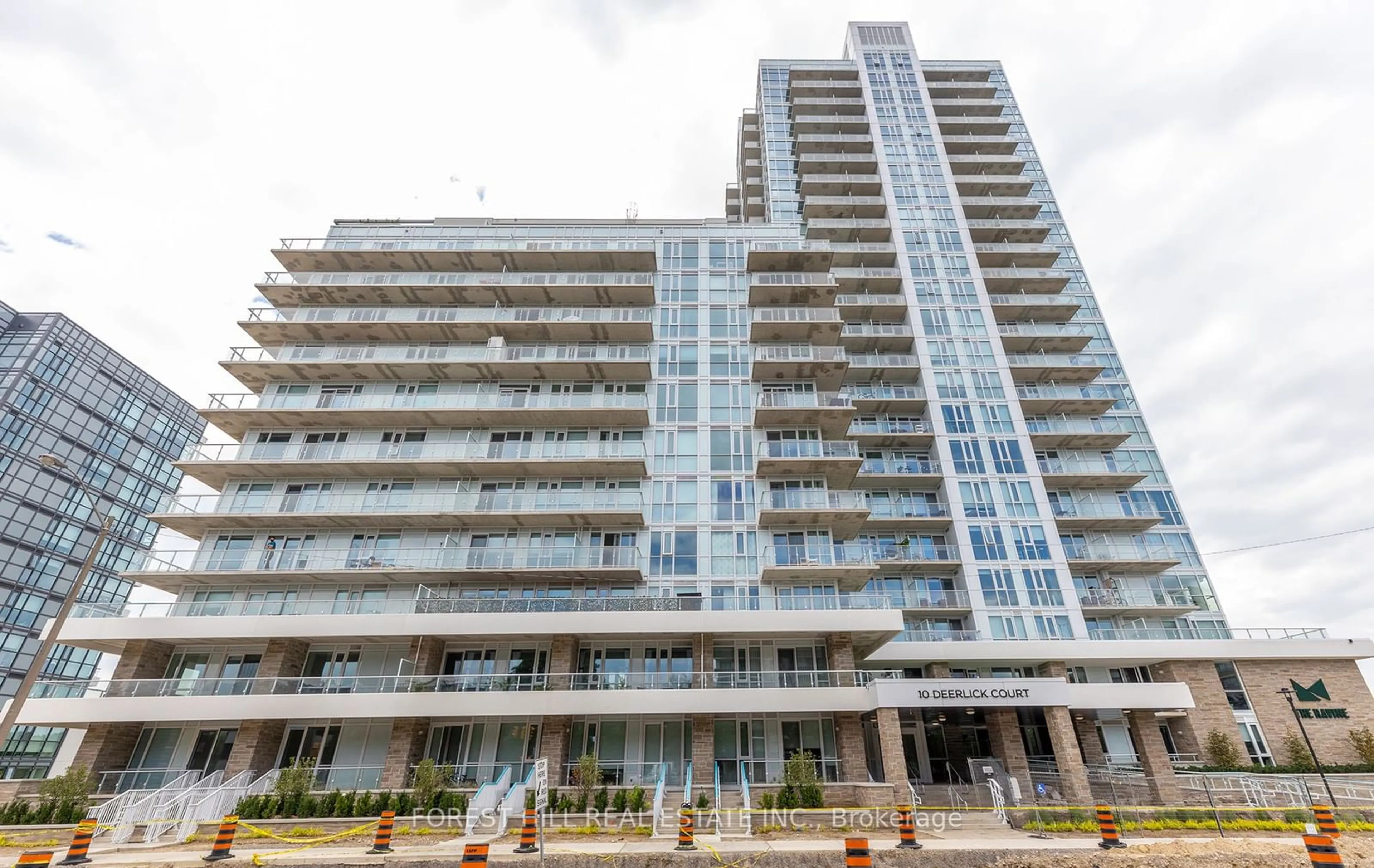 A pic from exterior of the house or condo for 10 Deerlick Crt #318, Toronto Ontario M3A 0A7