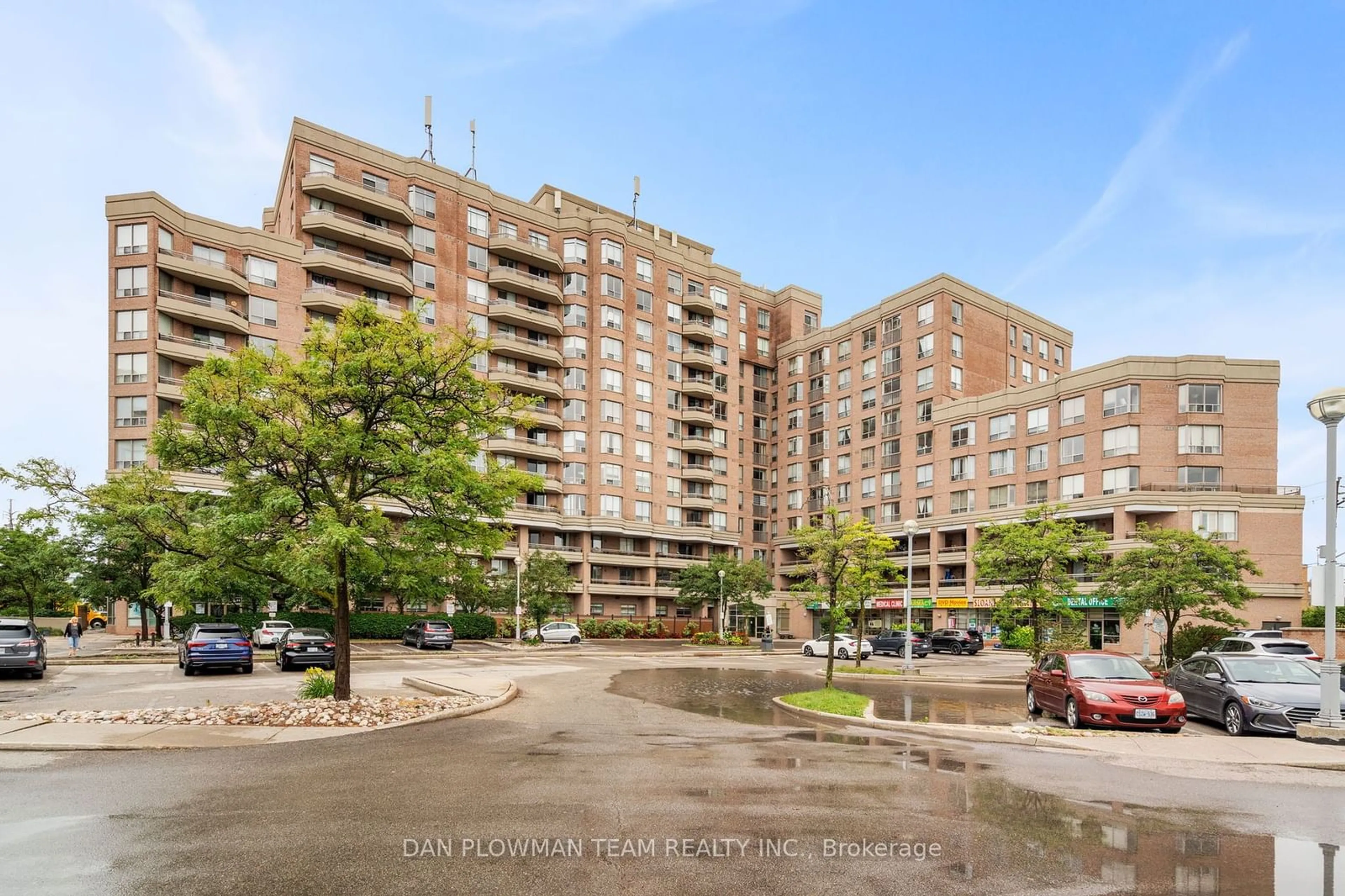 A pic from exterior of the house or condo for 1700 Eglinton Ave #303, Toronto Ontario M4A 2X4