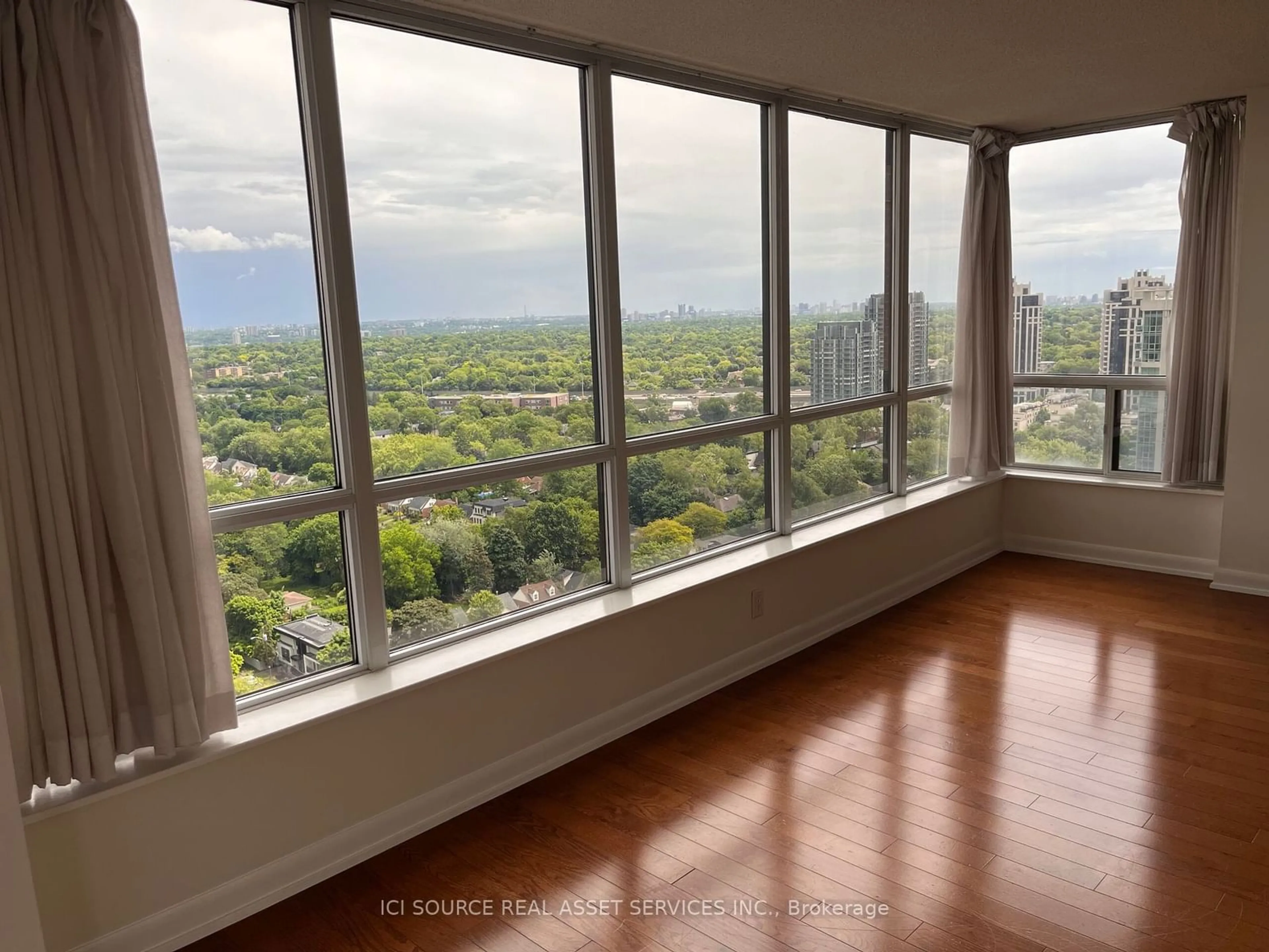 A pic of a room for 33 Sheppard Ave #2710, Toronto Ontario M2N 7K1