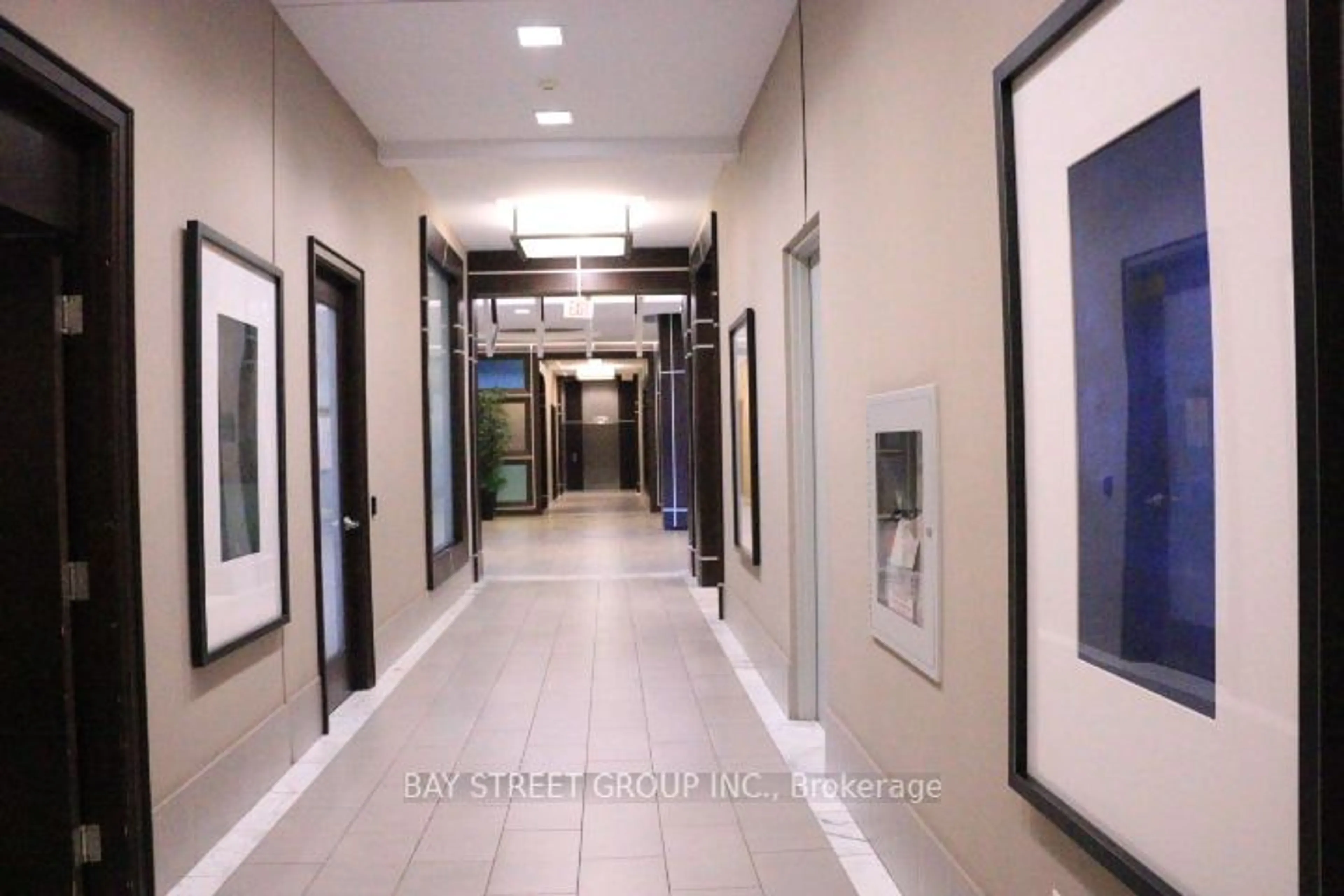 Indoor foyer, ceramic floors for 5793 Yonge St #2203, Toronto Ontario M2M 0A9