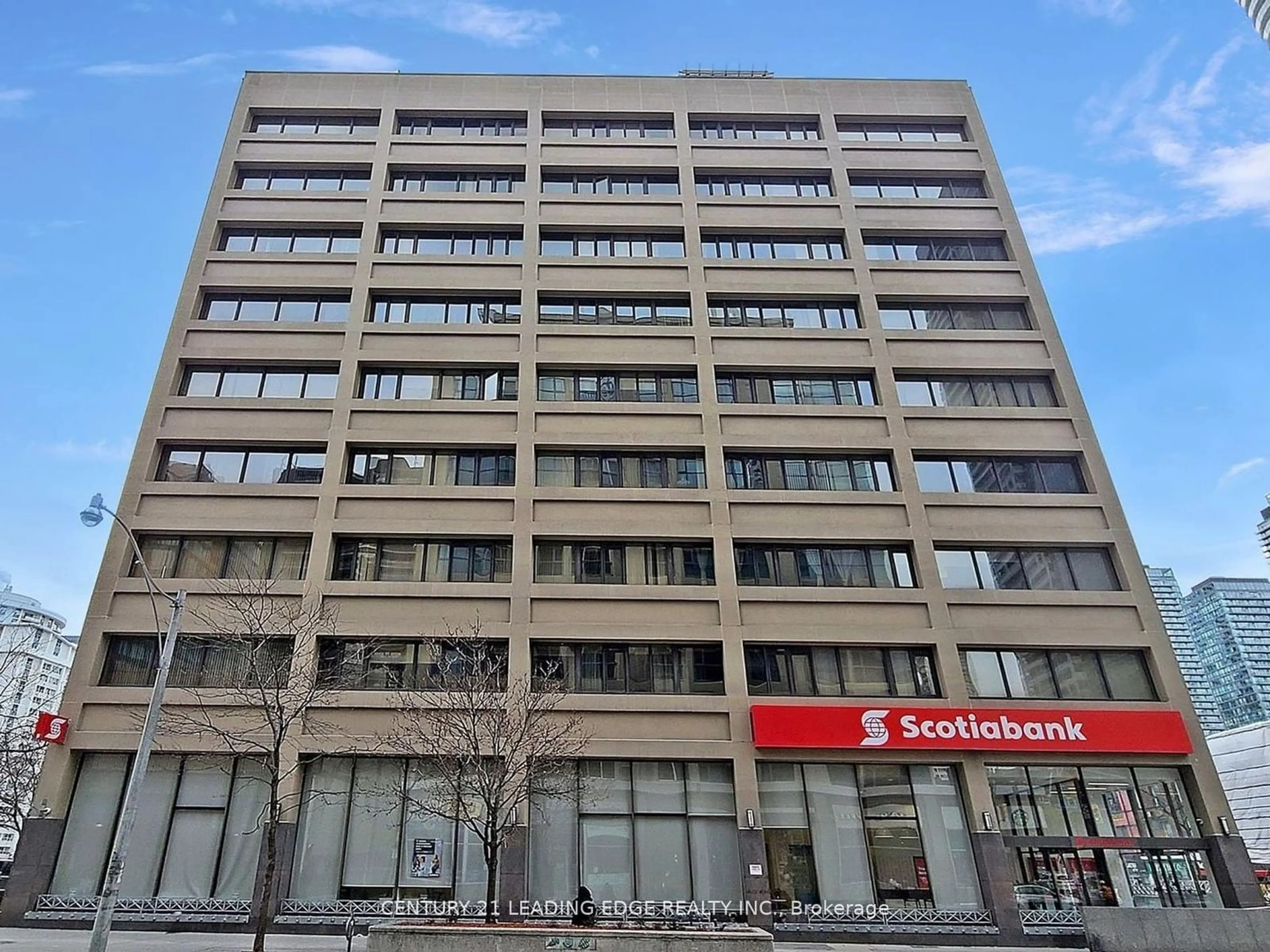 Outside view for 555 YONGE St #602, Toronto Ontario M4Y 3A6