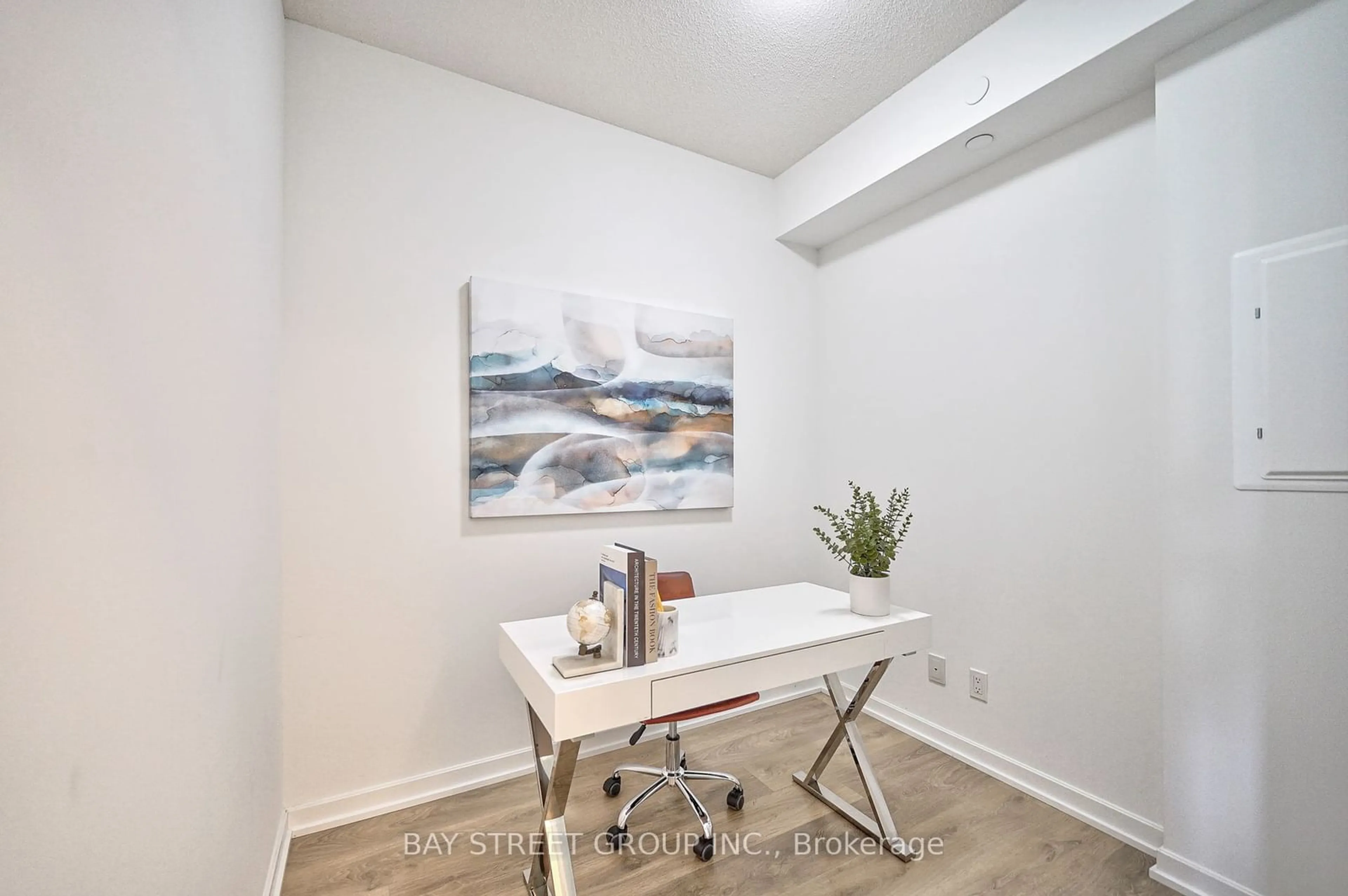 A pic of a room for 32 Forest Manor Rd #1106, Toronto Ontario M2J 0H2