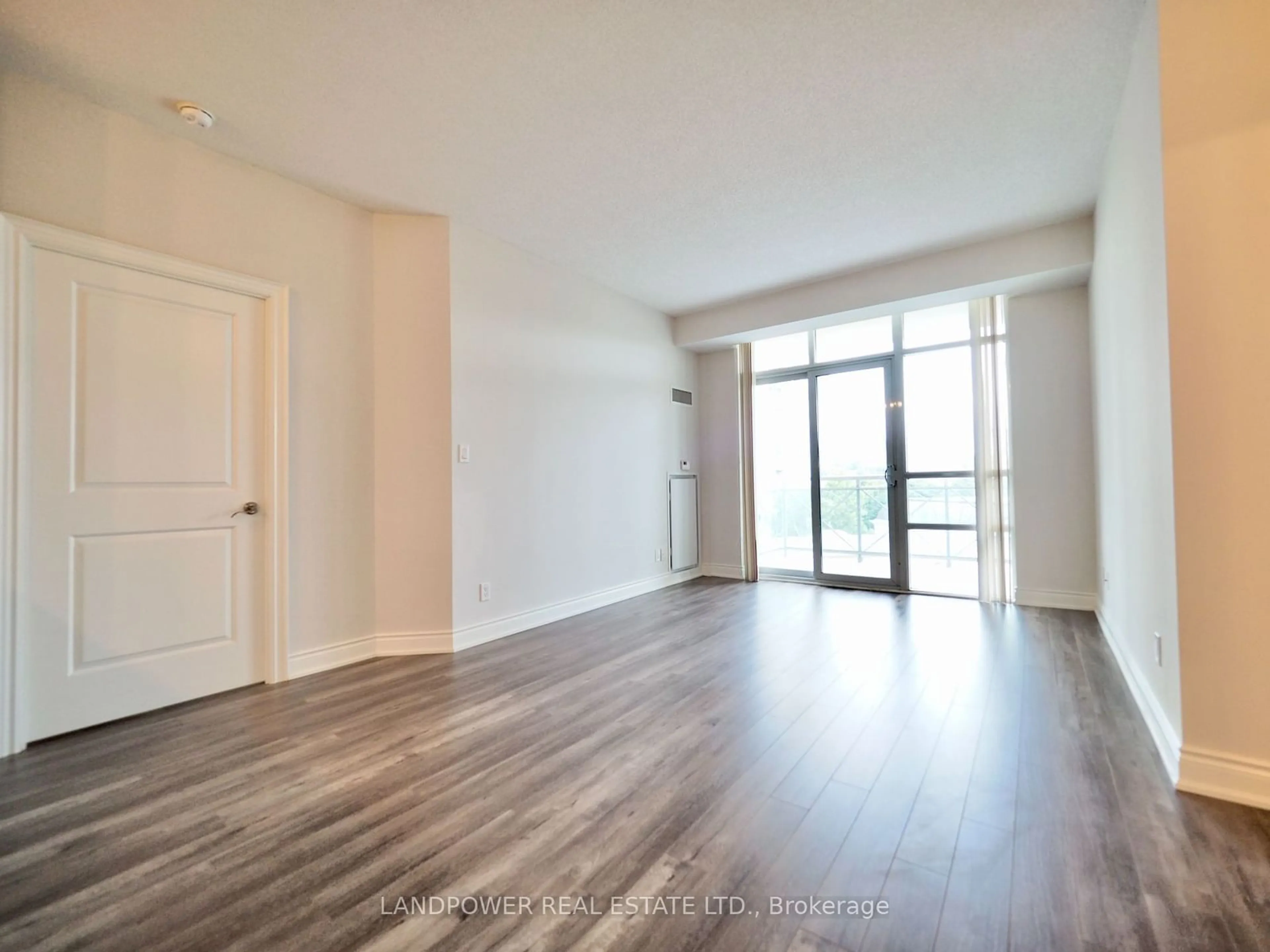 A pic of a room for 10 Bloorview Pl #516, Toronto Ontario M2J 0B1