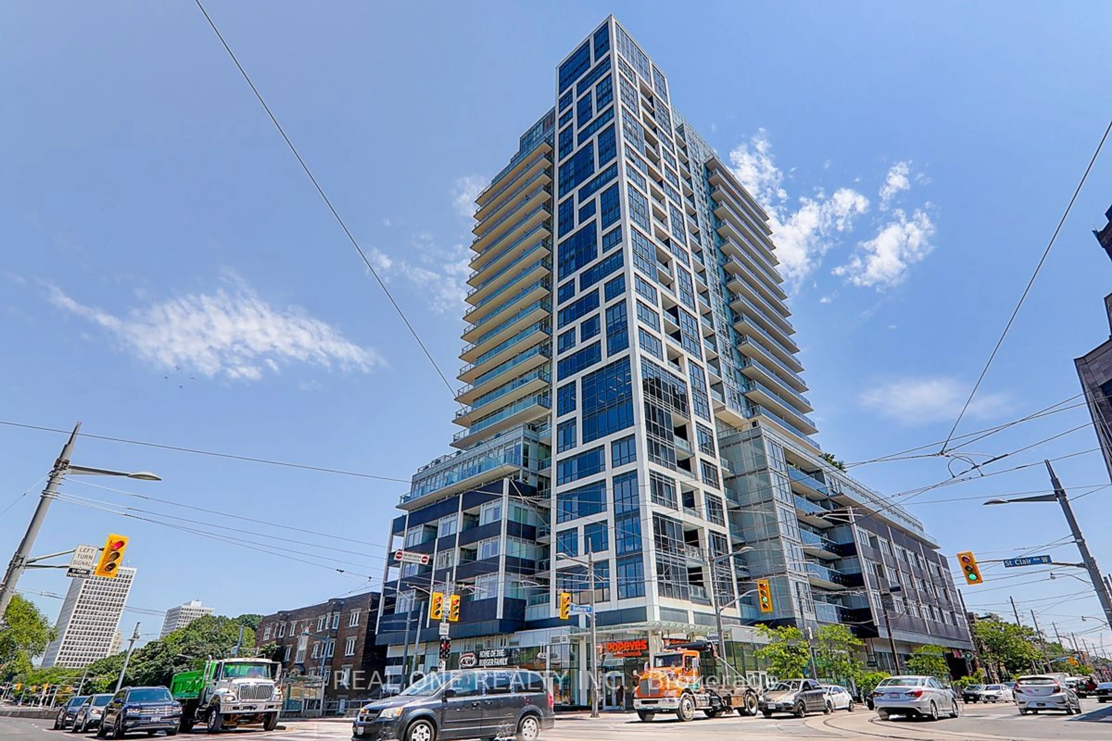 A pic from exterior of the house or condo for 501 St Clair Ave #1510, Toronto Ontario M5P 0A2