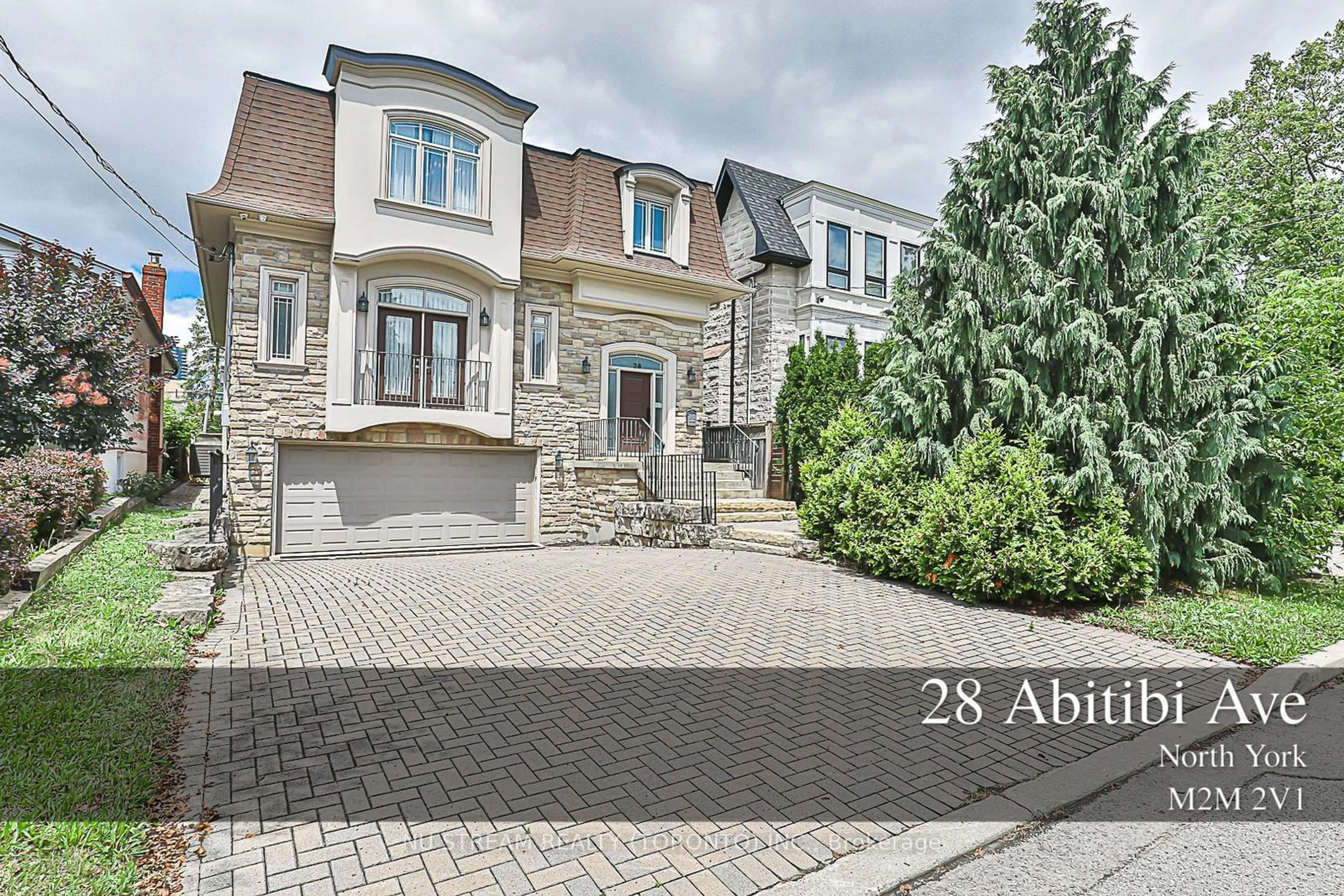 Home with brick exterior material for 28 Abitibi Ave, Toronto Ontario M2M 2V1