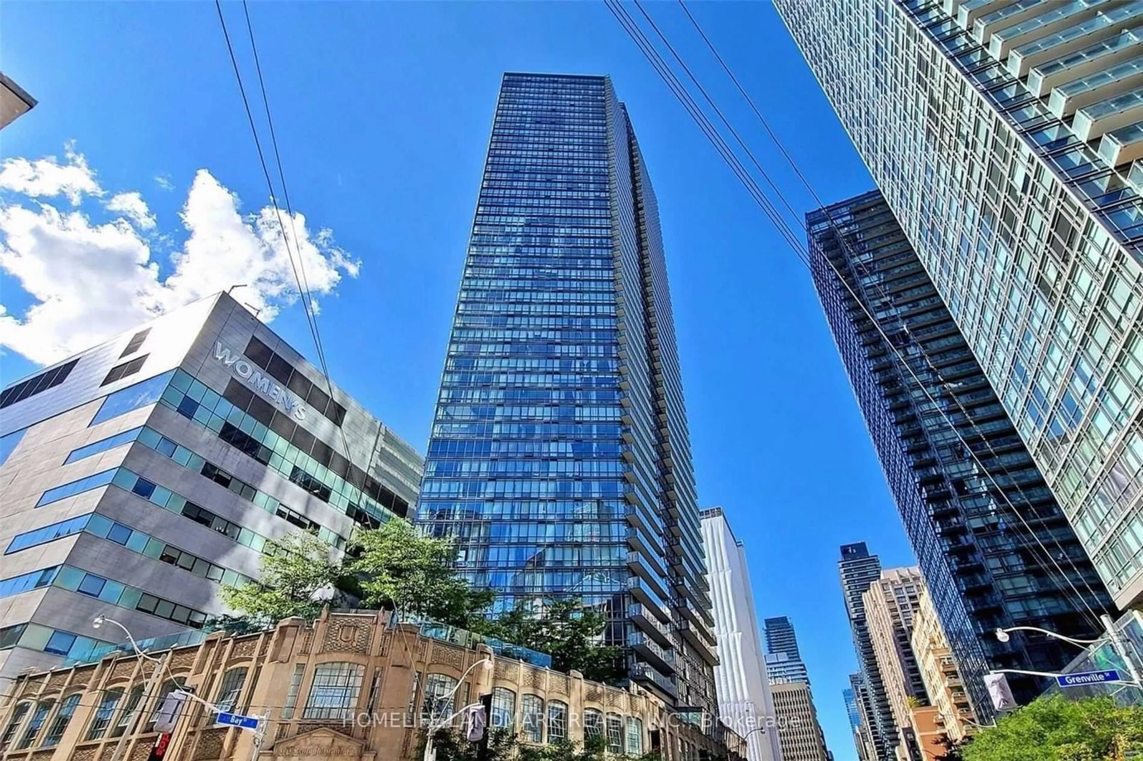 A pic from exterior of the house or condo for 832 Bay St #3606, Toronto Ontario M5S 1Z6