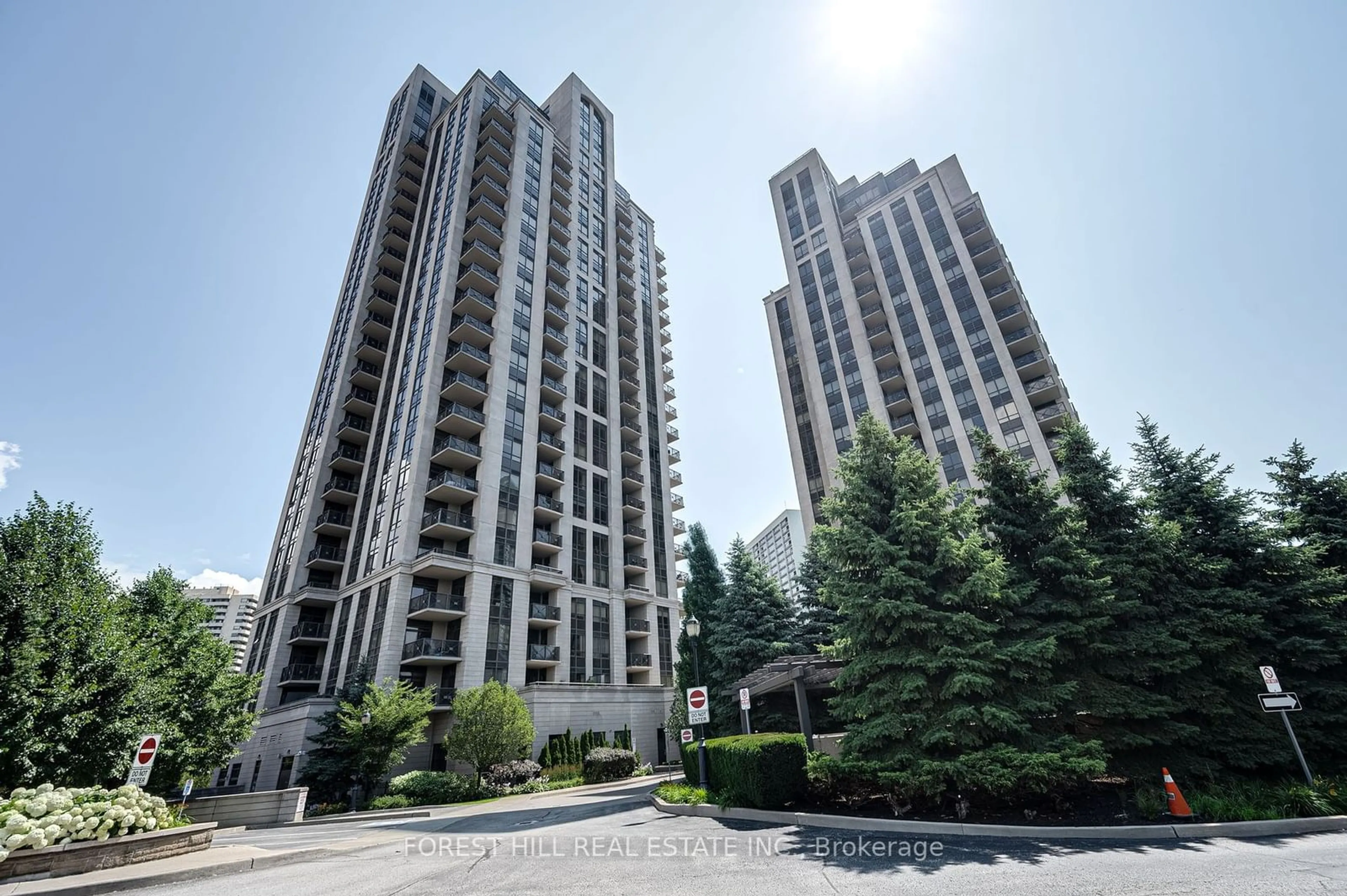 A pic from exterior of the house or condo for 133 Wynford Dr #1104, Toronto Ontario M3C 0J5