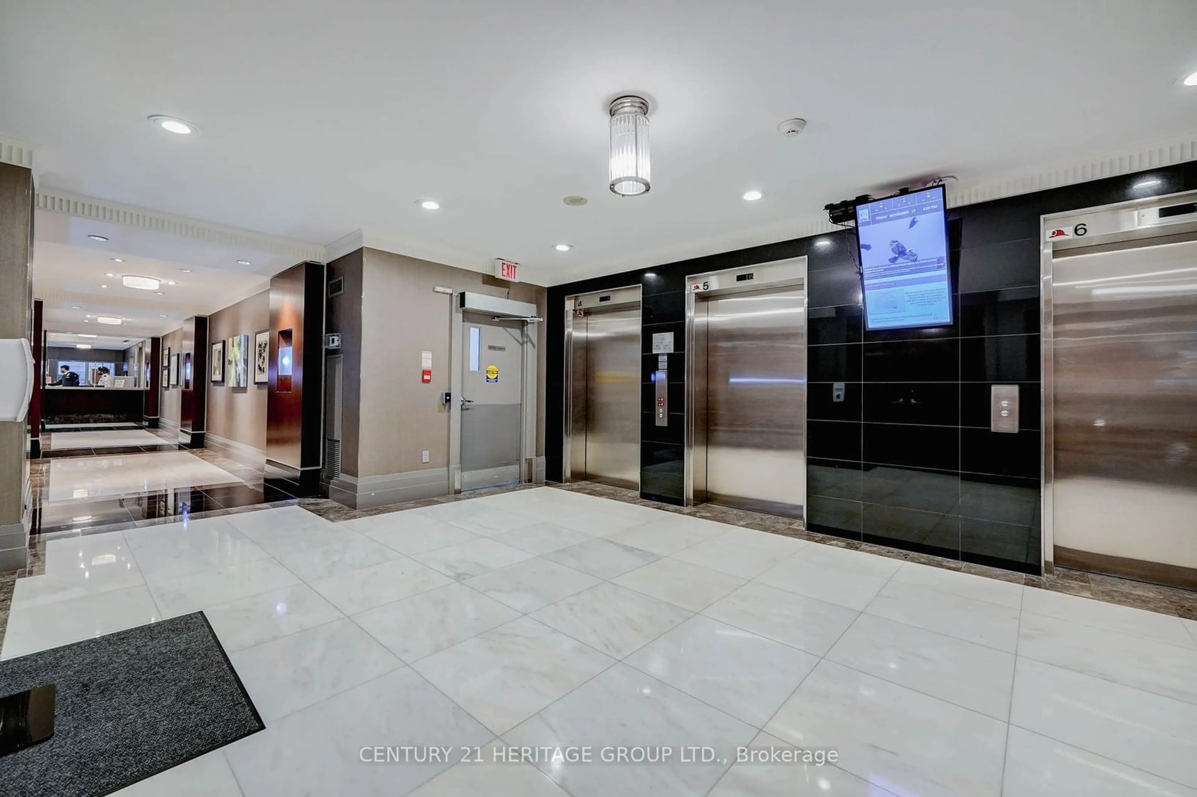 Indoor lobby for 1 Rean Dr #606, Toronto Ontario M2K 3C1