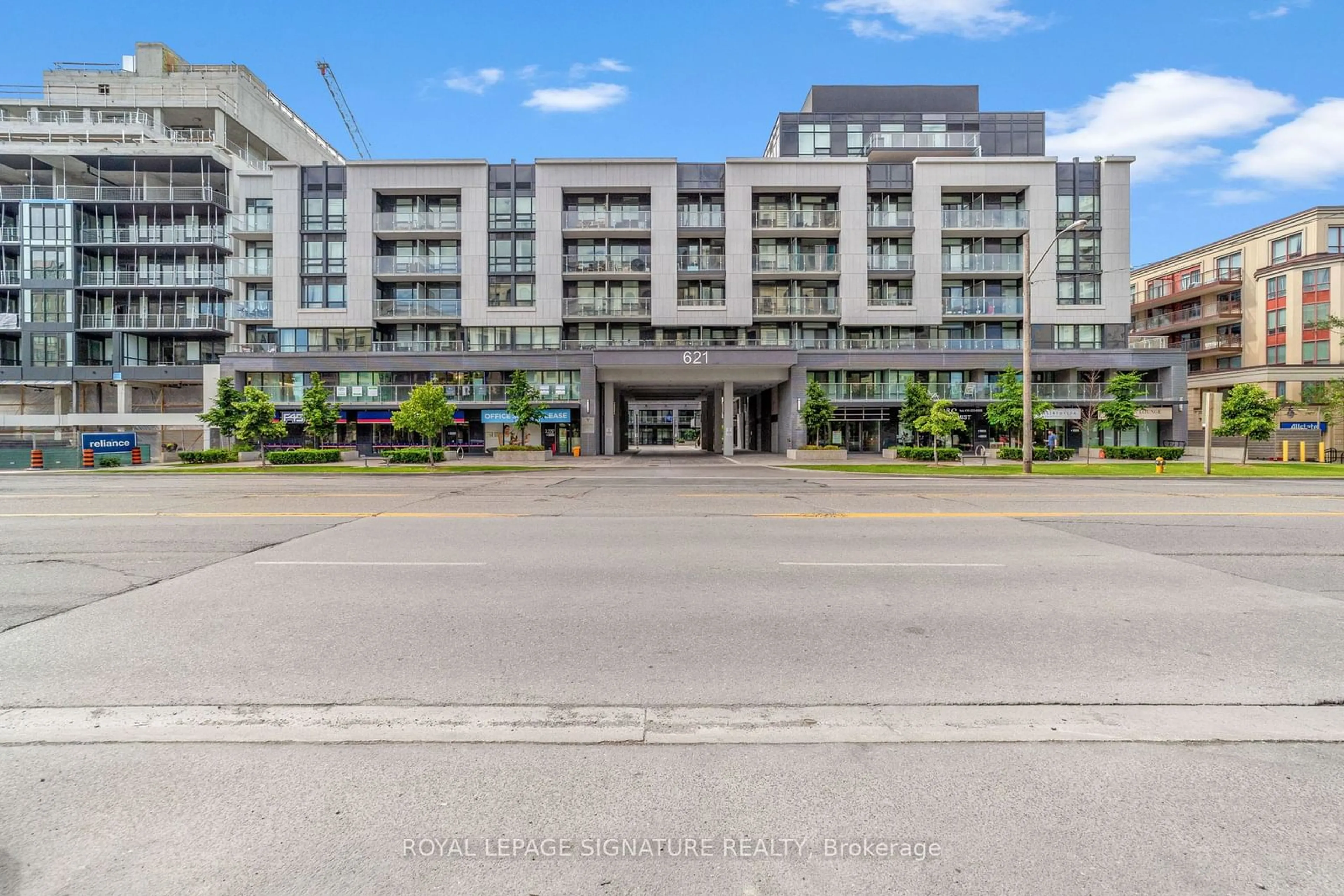 A pic from exterior of the house or condo for 621 Sheppard Ave #229, Toronto Ontario M2K 1B5