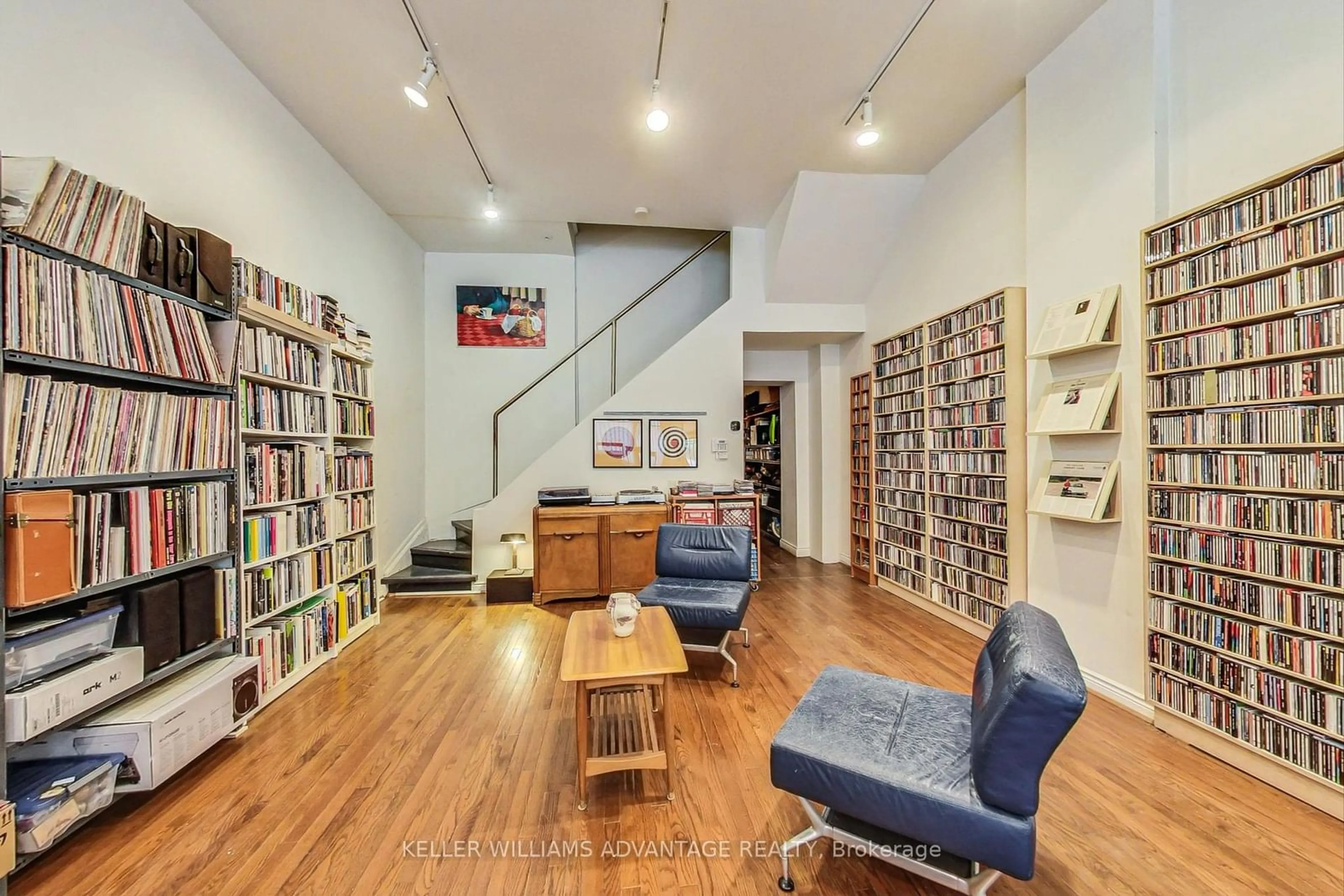 Other indoor space for 293 Queen St, Toronto Ontario M5A 1S7