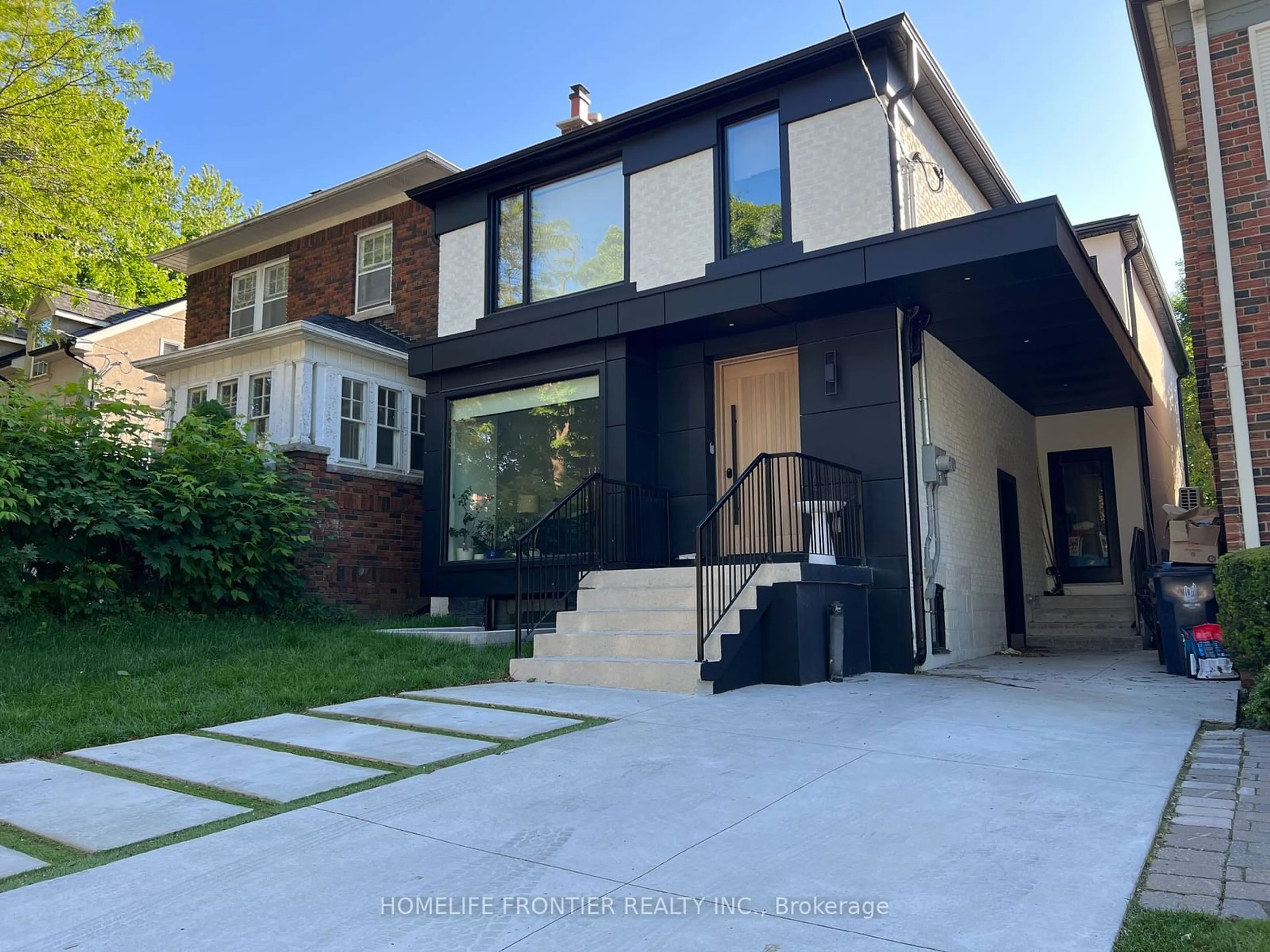 Frontside or backside of a home for 12 Peveril Hill, Toronto Ontario M6C 3B1